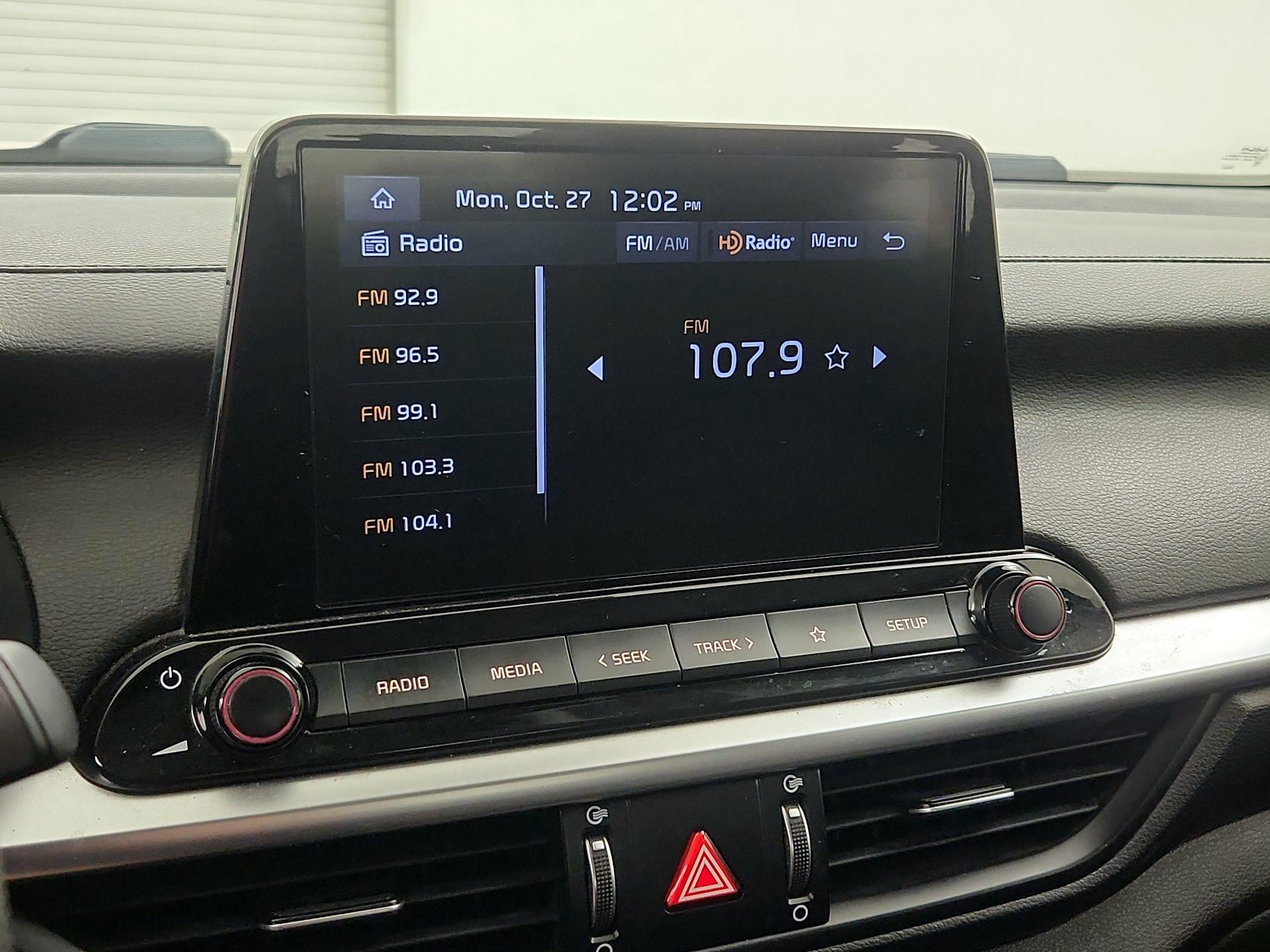 Thumbnail: 2022 Kia Forte - 15