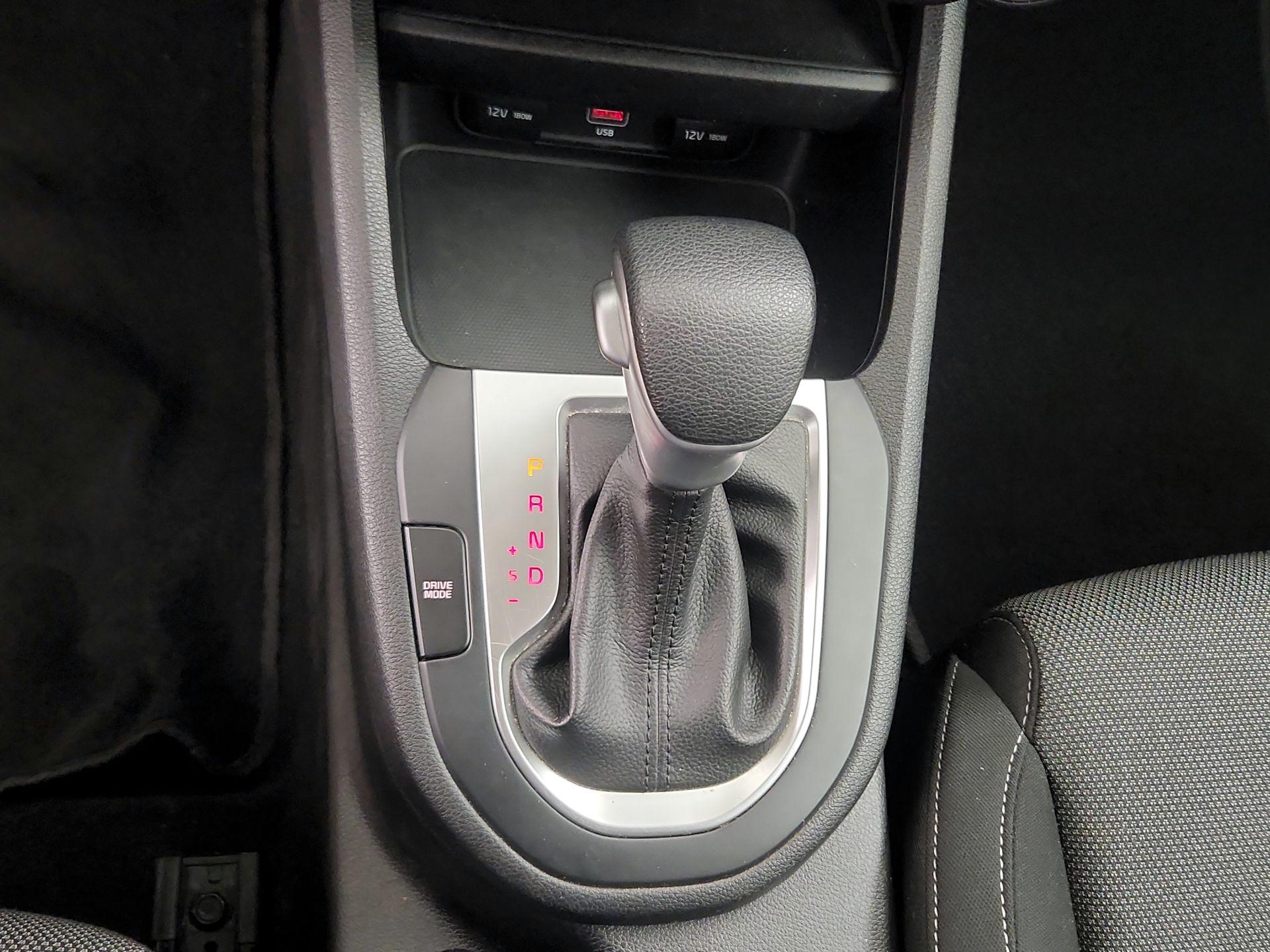 Thumbnail: 2022 Kia Forte - 17