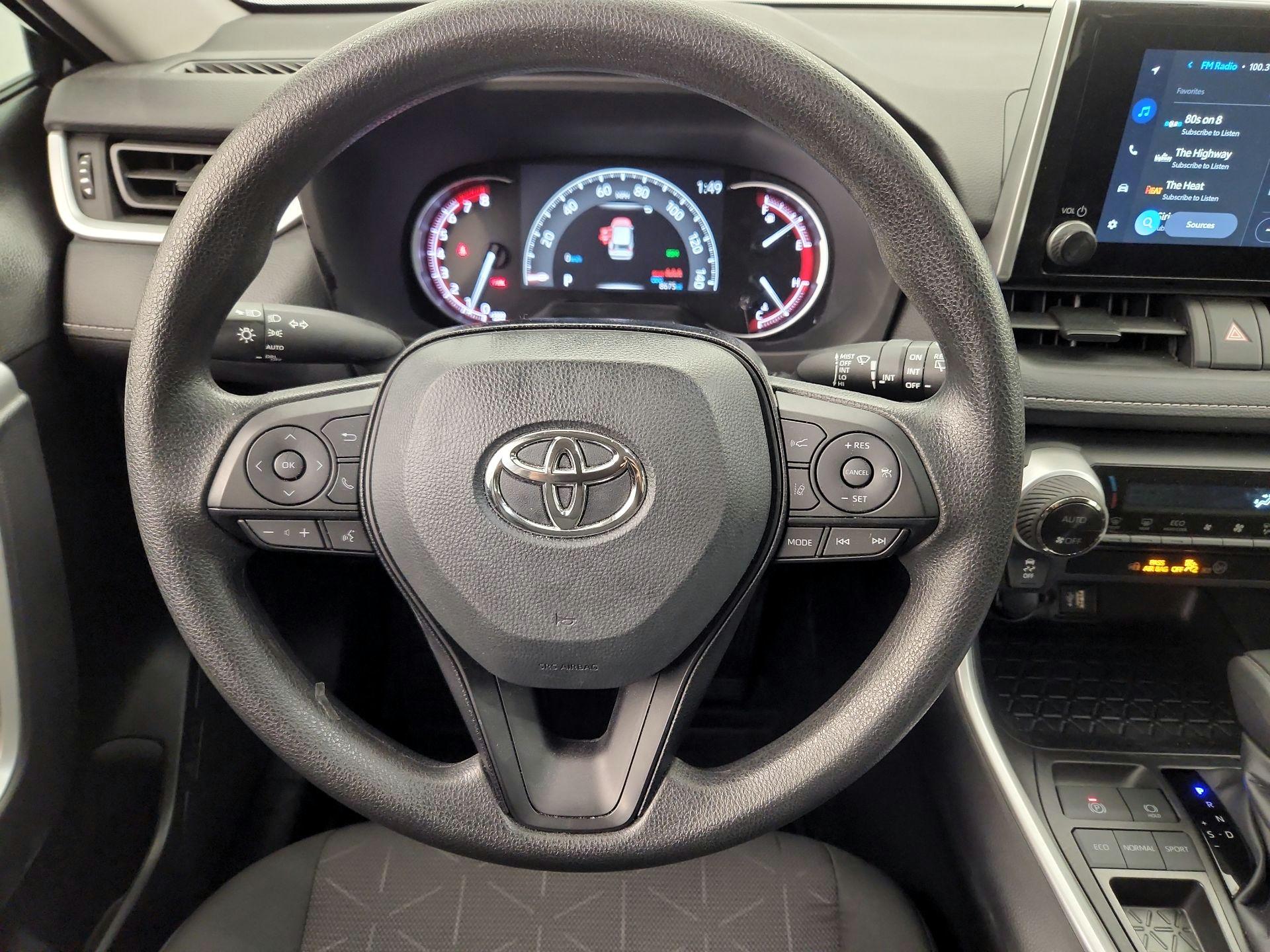 Thumbnail: 2025 Toyota RAV4 - 10