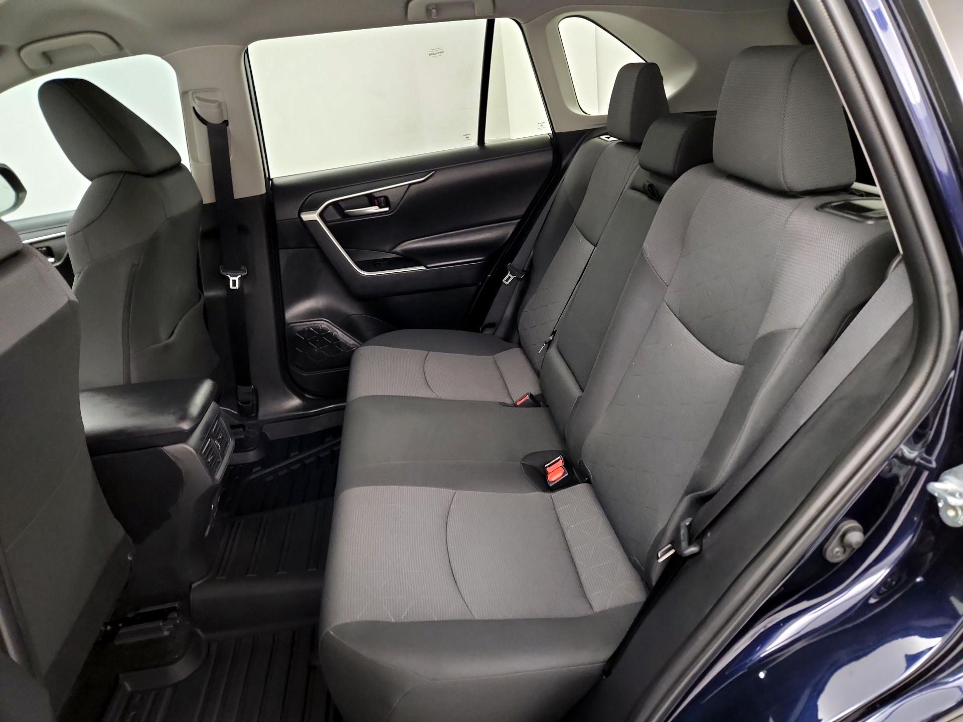 Thumbnail: 2025 Toyota RAV4 - 20