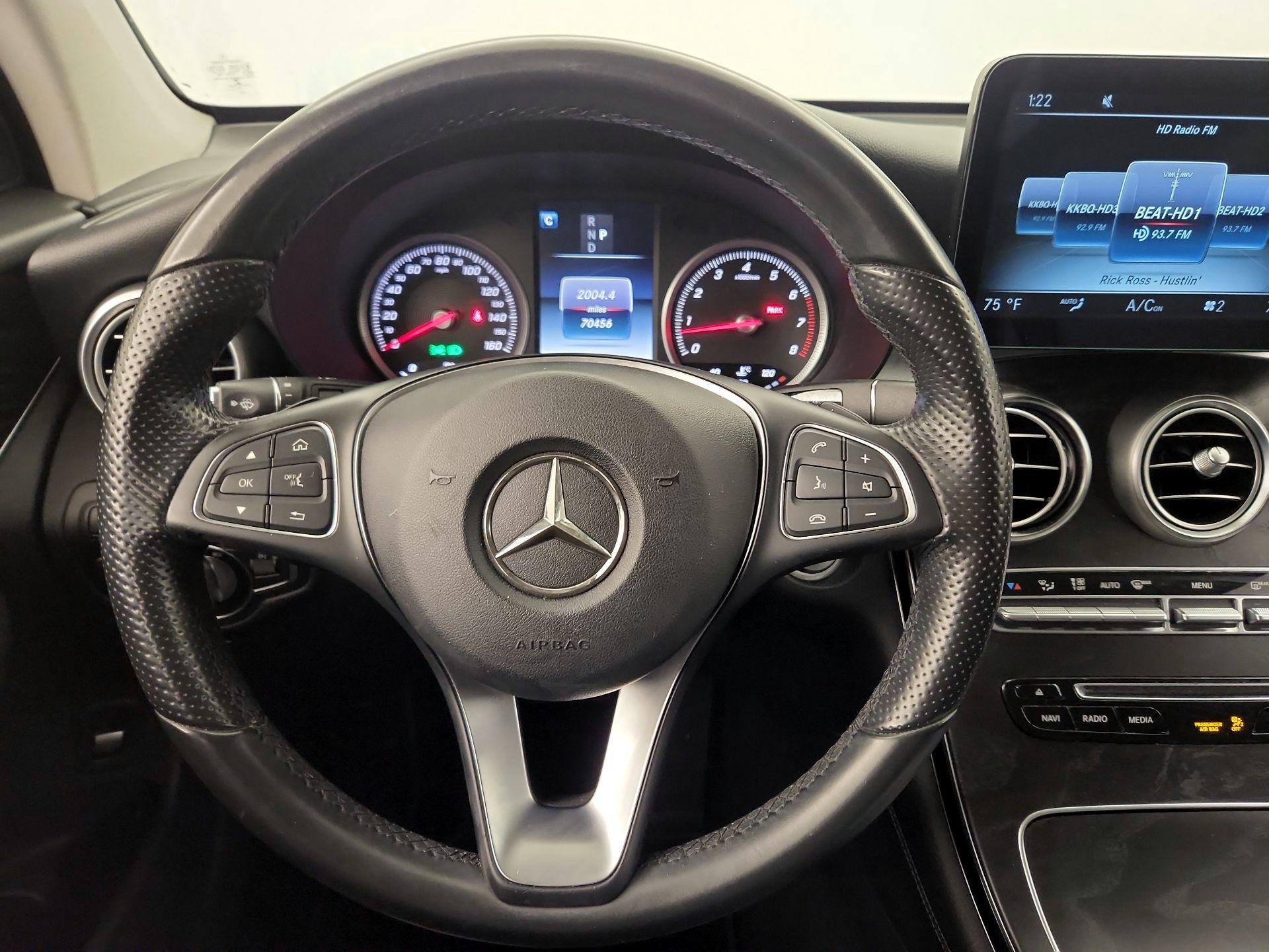 Thumbnail: 2016 Mercedes-Benz GLC - 10