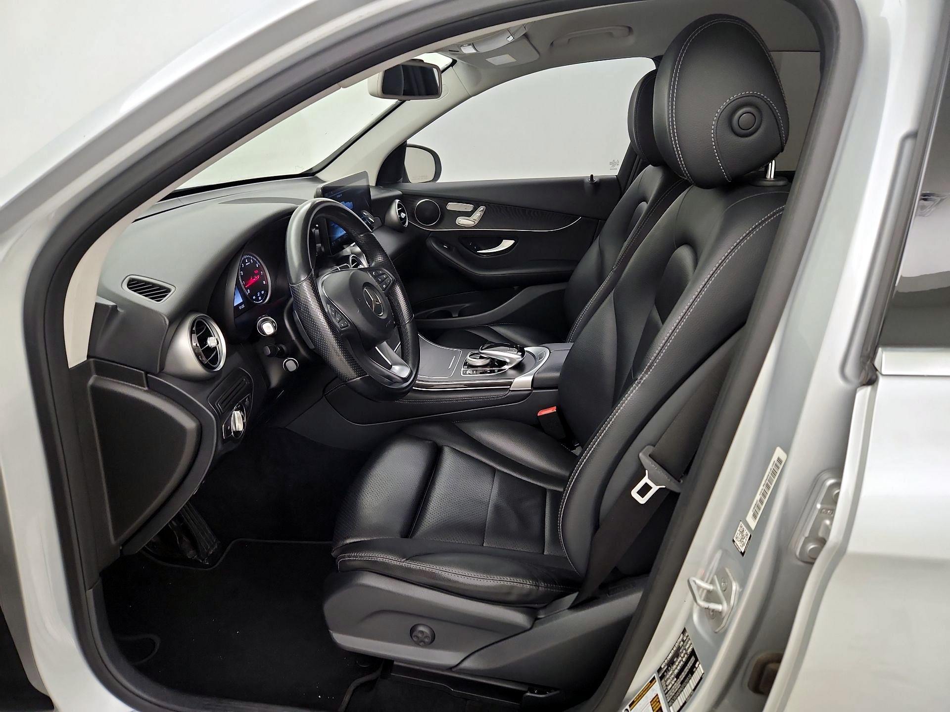 Thumbnail: 2016 Mercedes-Benz GLC - 11