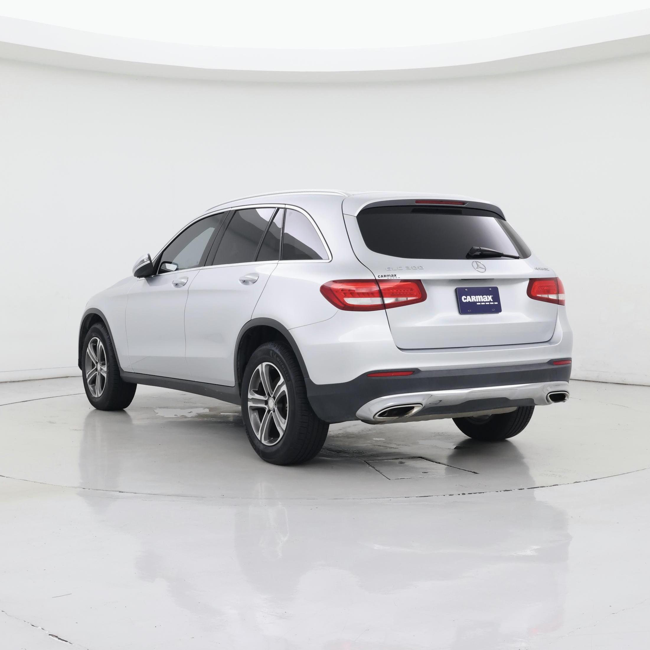 Thumbnail: 2016 Mercedes-Benz GLC - 2