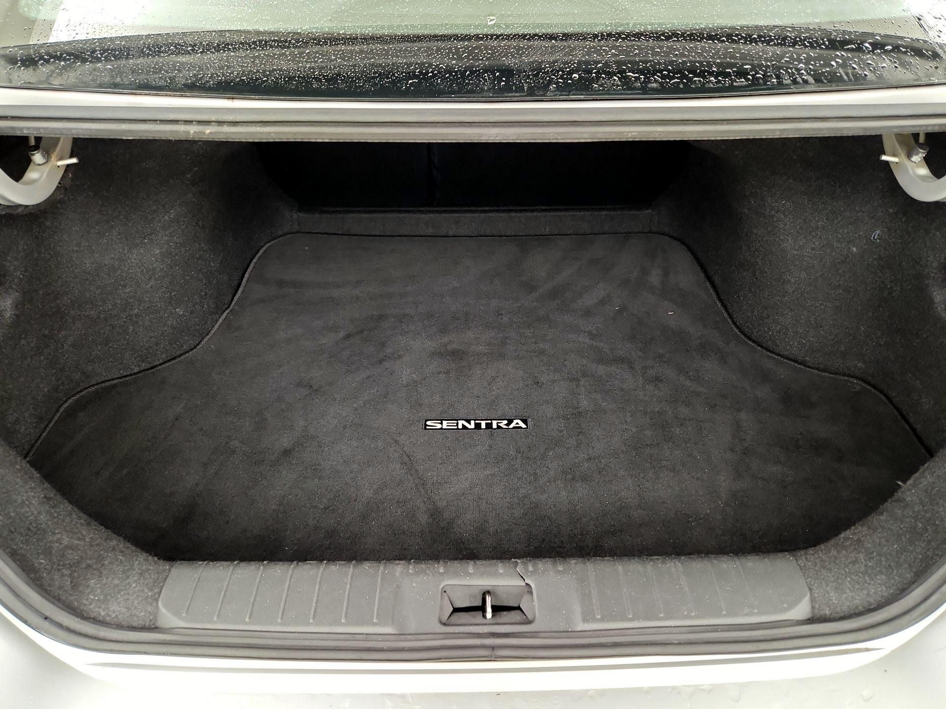 Thumbnail: 2021 Nissan Sentra - 20