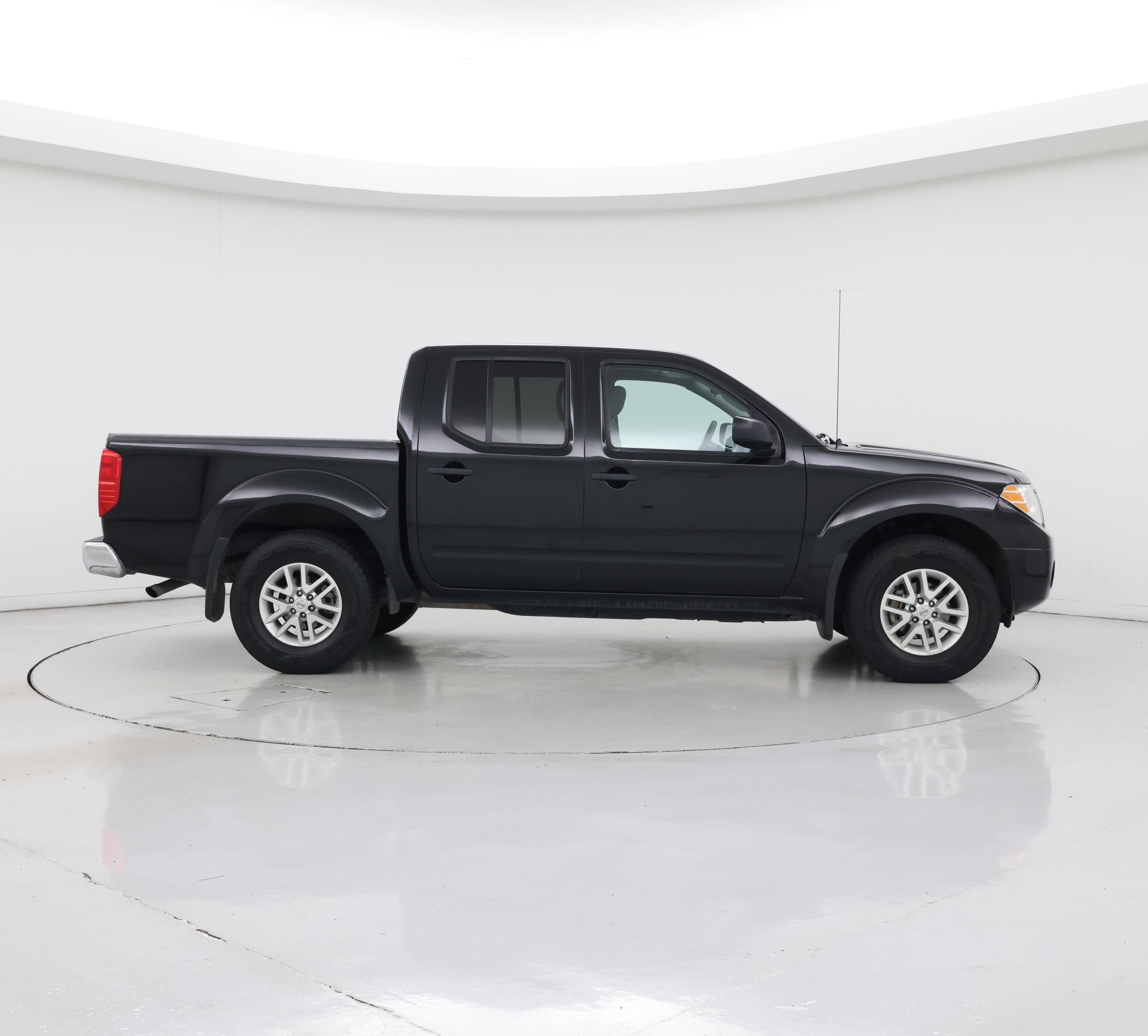 Thumbnail: 2021 Nissan Frontier - 7