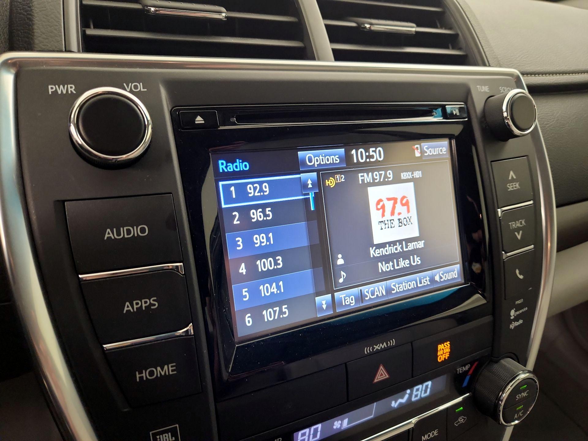 Thumbnail: 2017 Toyota Camry - 15