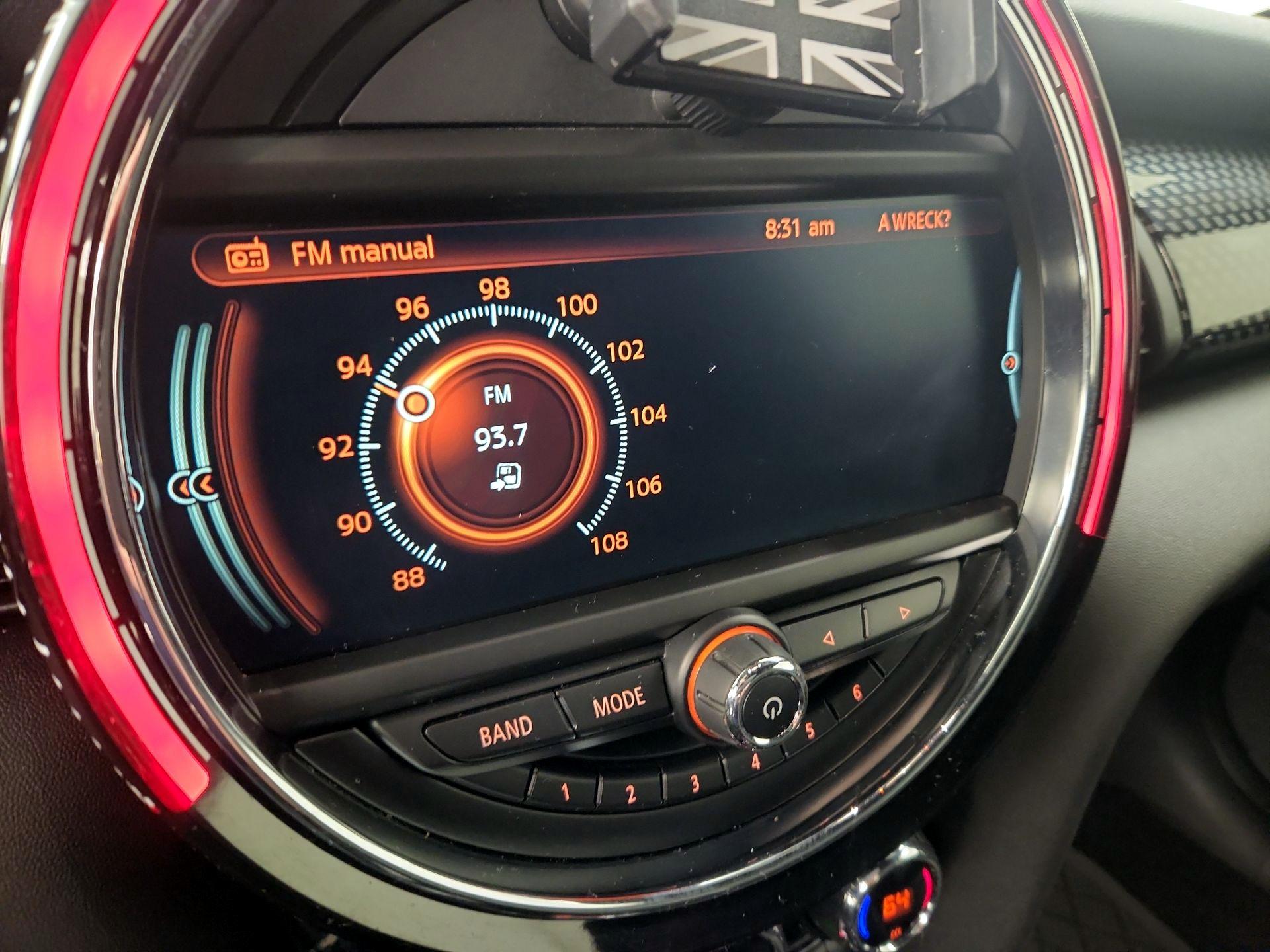 Thumbnail: 2017 MINI Cooper Hardtop - 16