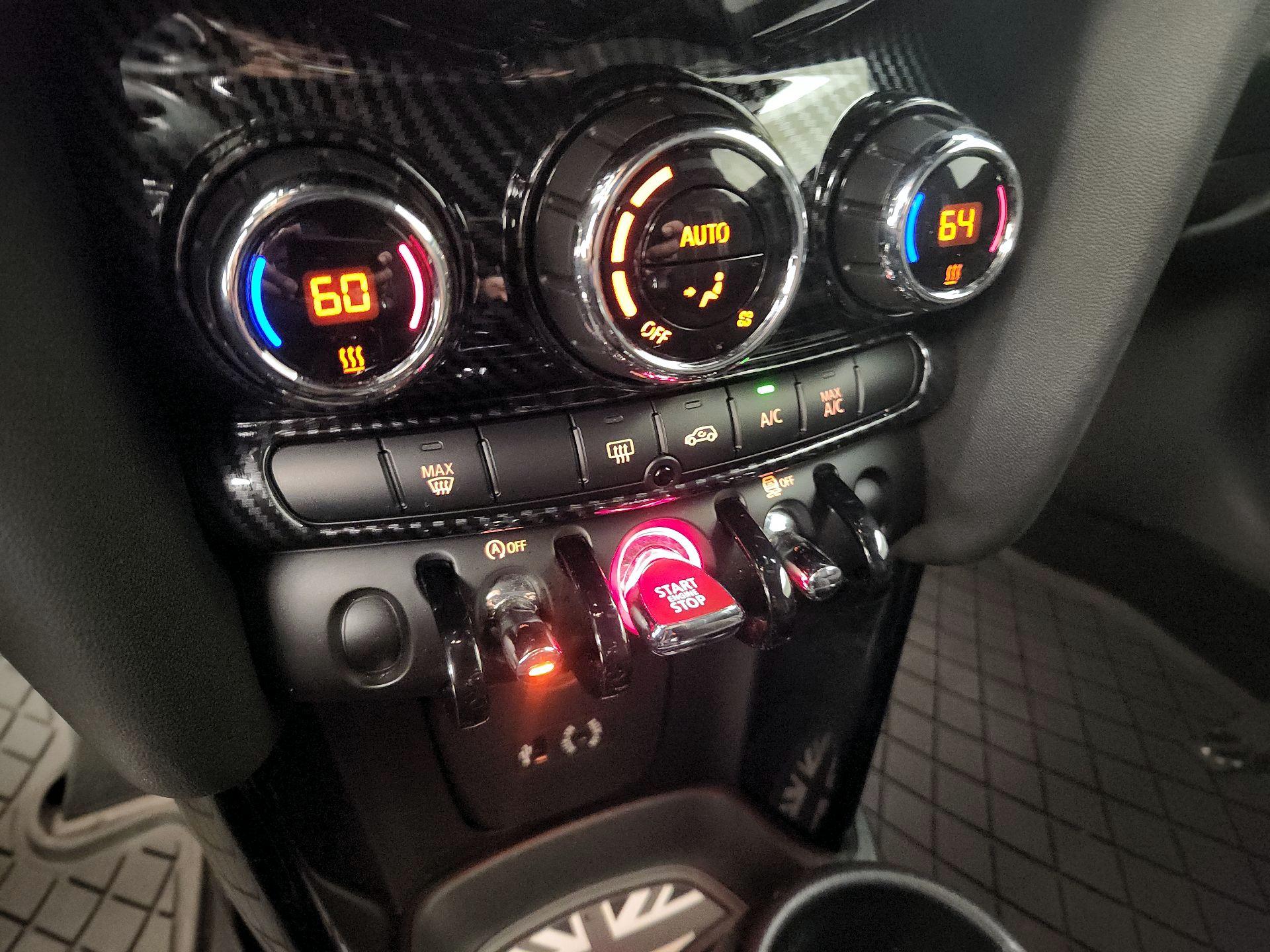 Thumbnail: 2017 MINI Cooper Hardtop - 17