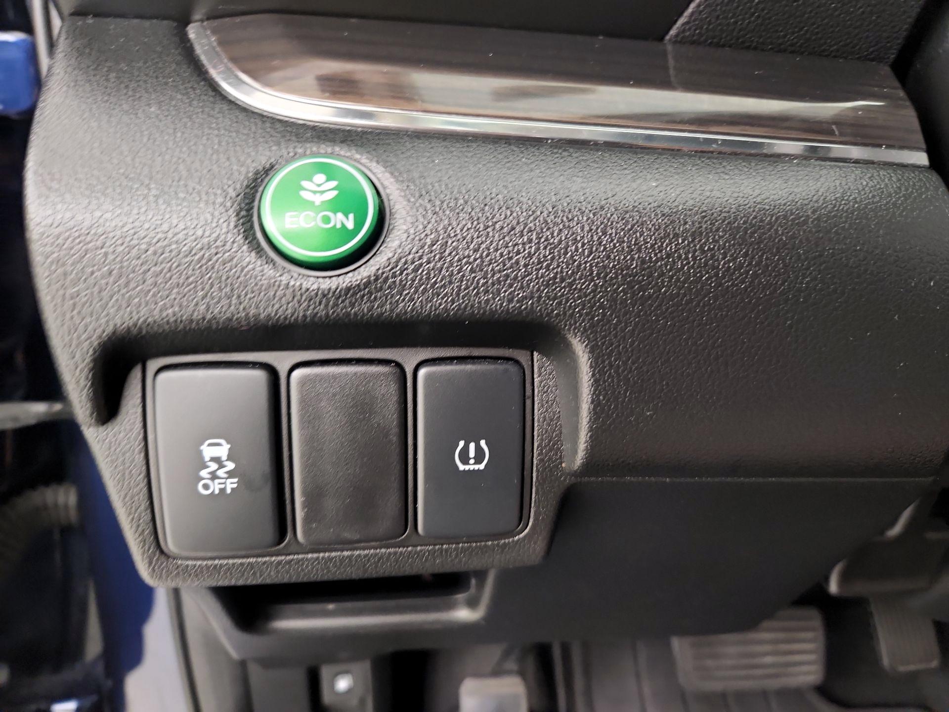 Thumbnail: 2015 Honda CR-V - 13