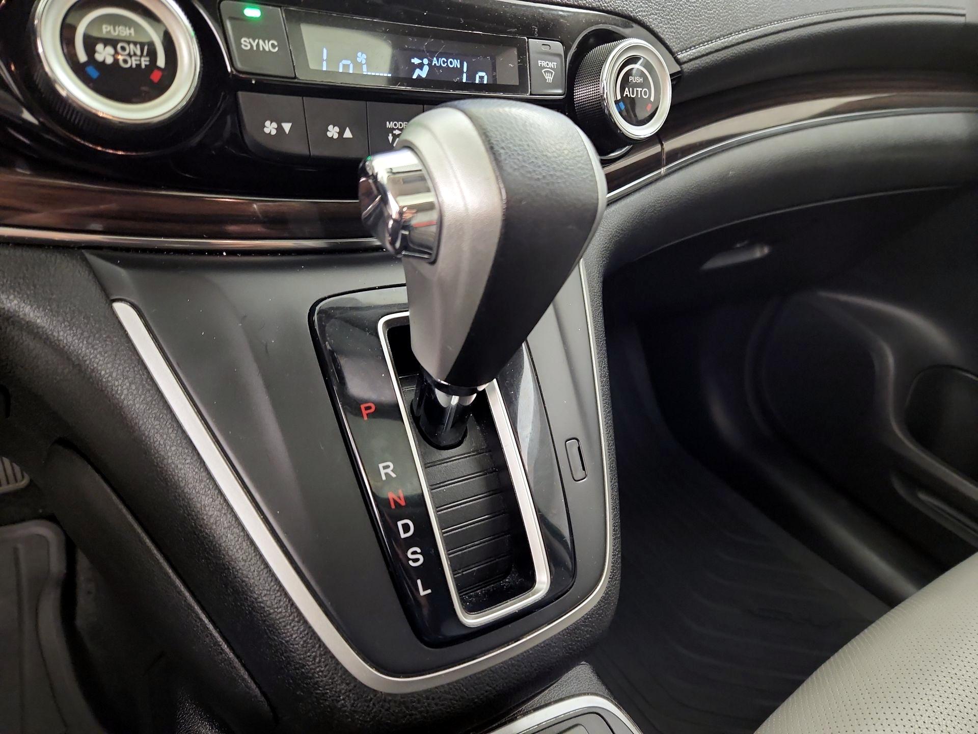 Thumbnail: 2015 Honda CR-V - 17