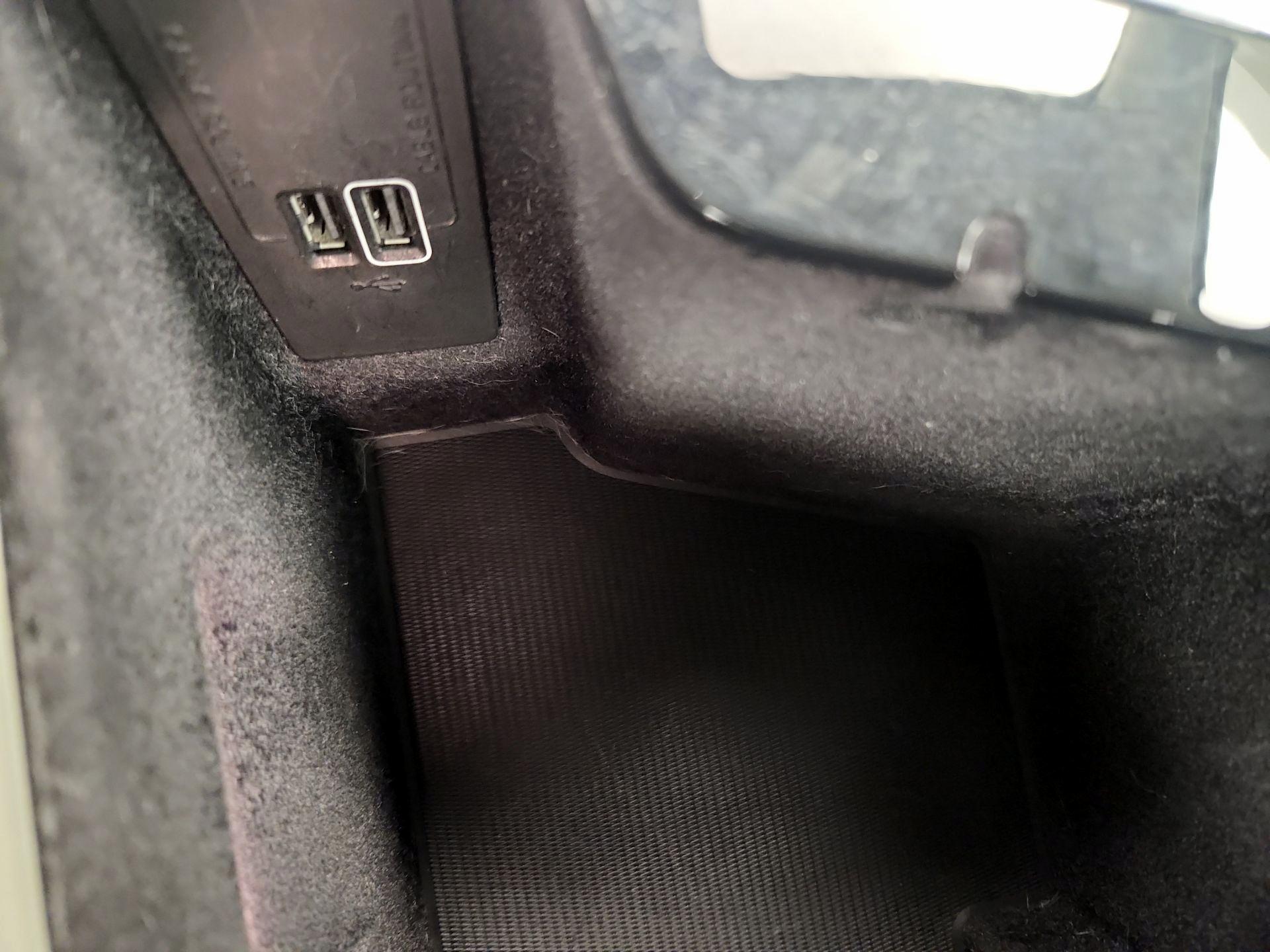 Thumbnail: 2020 Volvo S60 - 18