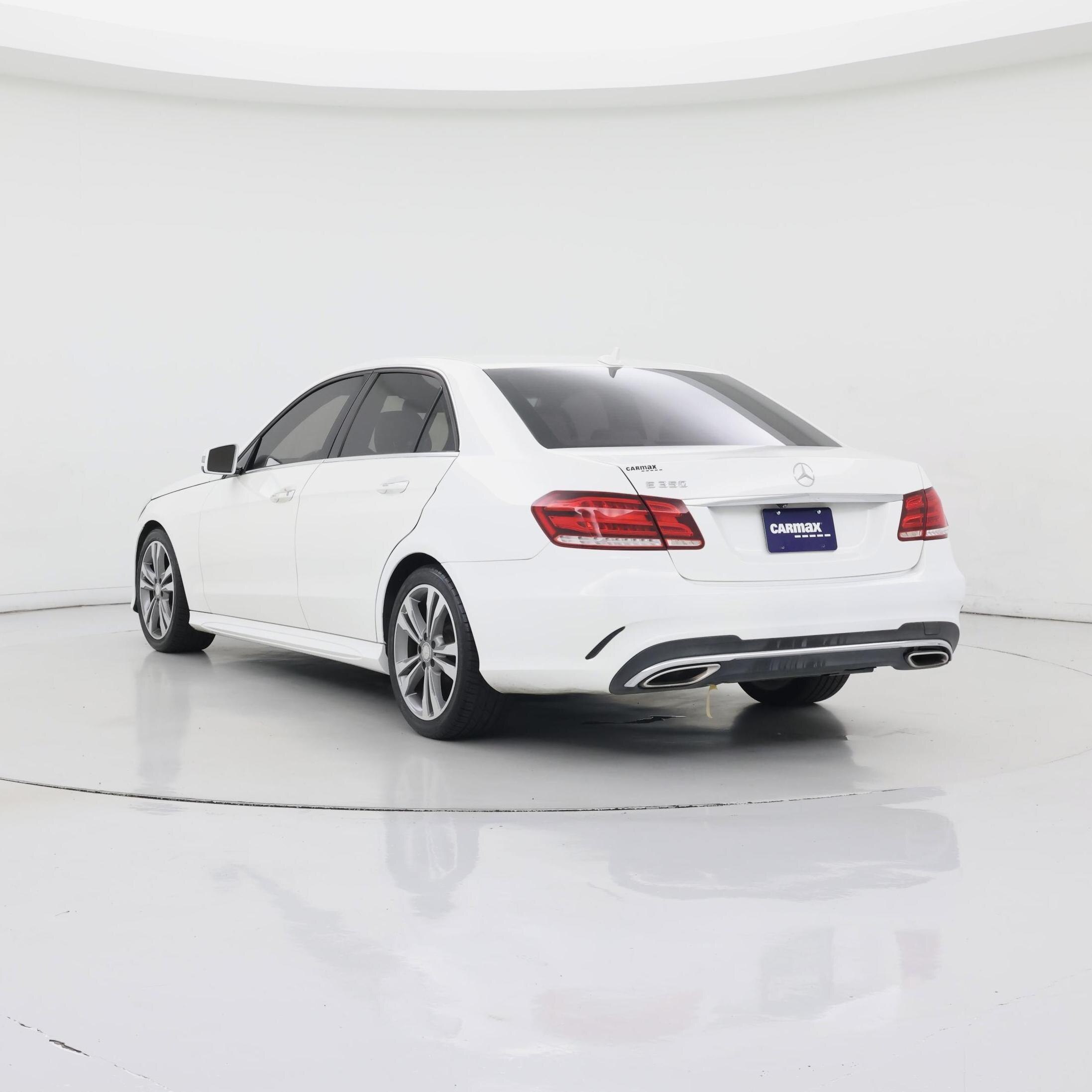 Thumbnail: 2016 Mercedes-Benz E-Class - 2