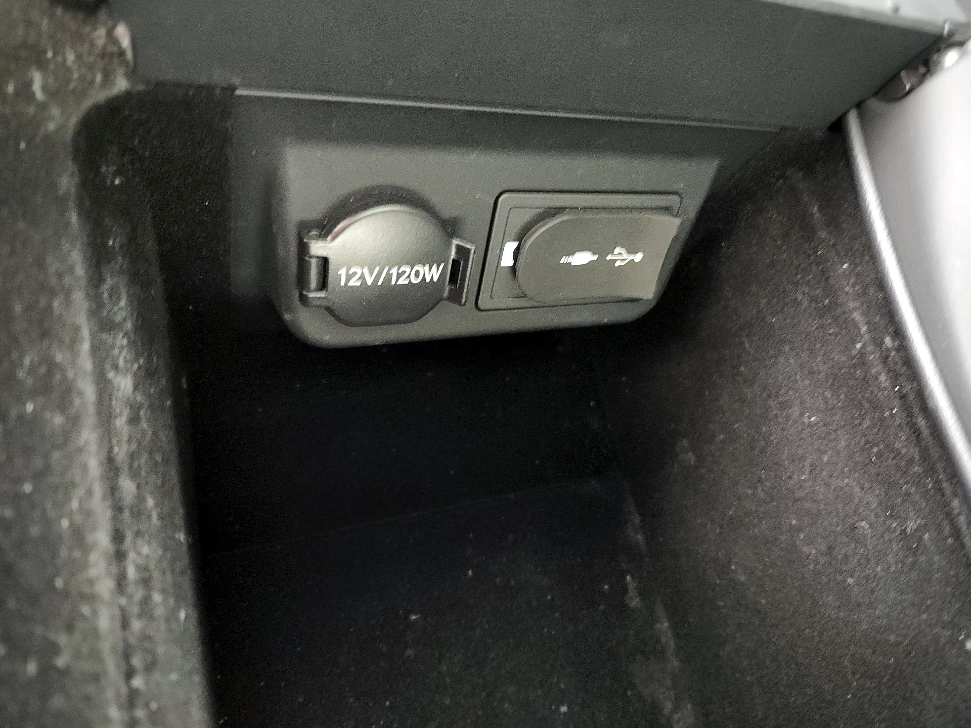 Thumbnail: 2019 Lexus LS - 19