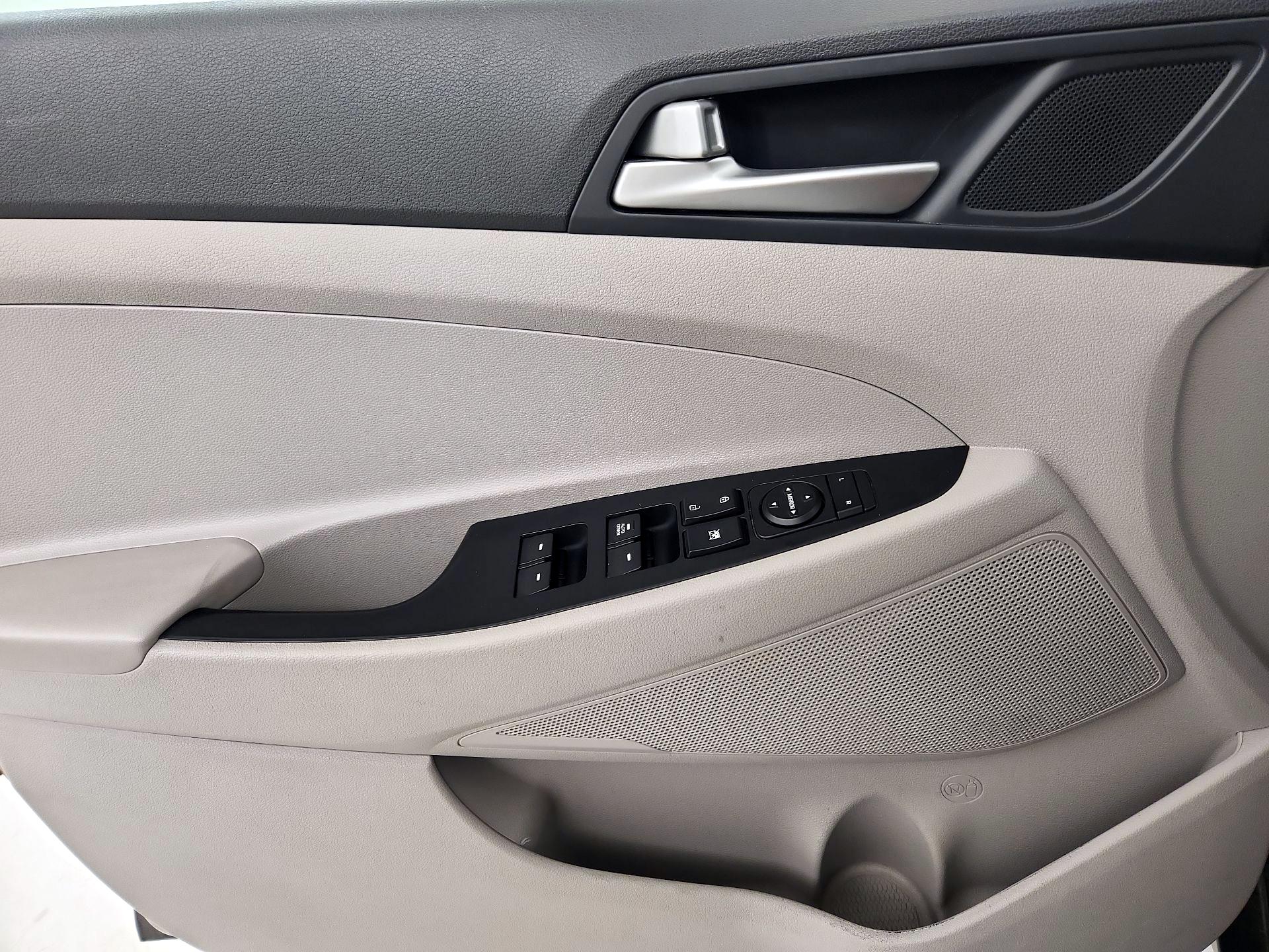 Thumbnail: 2020 Hyundai Tucson - 12