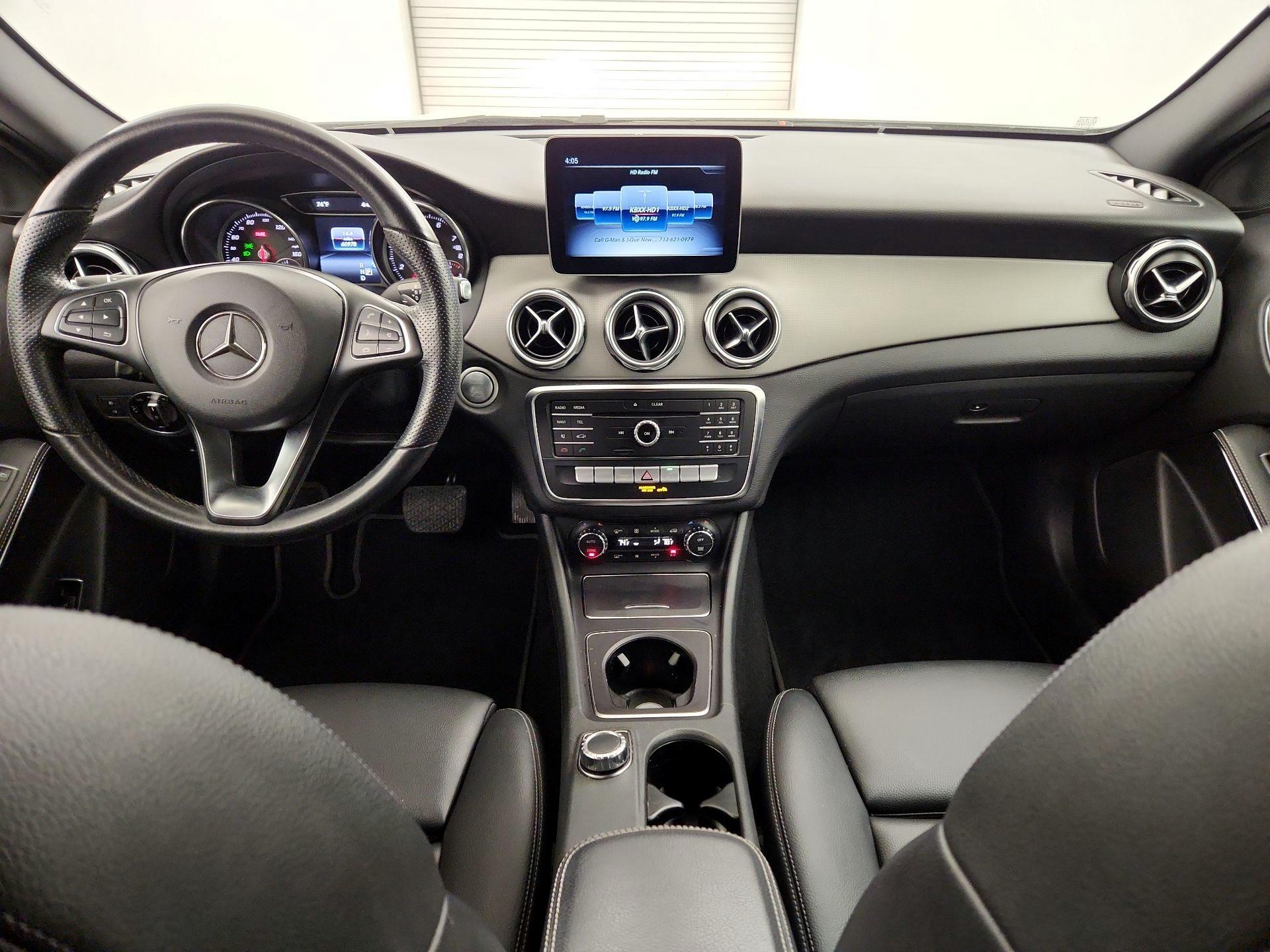 Thumbnail: 2019 Mercedes-Benz GLA - 9