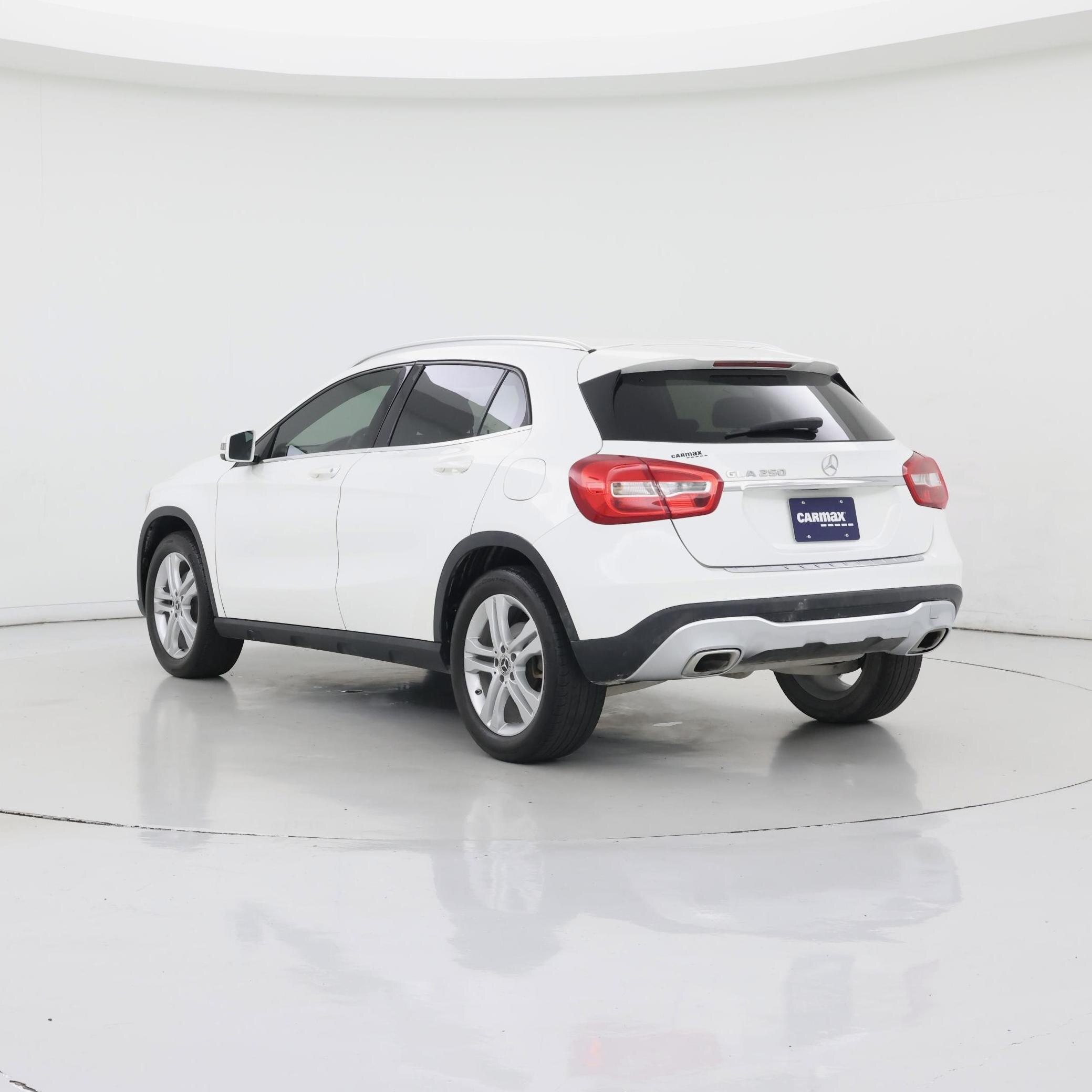 Thumbnail: 2019 Mercedes-Benz GLA - 2