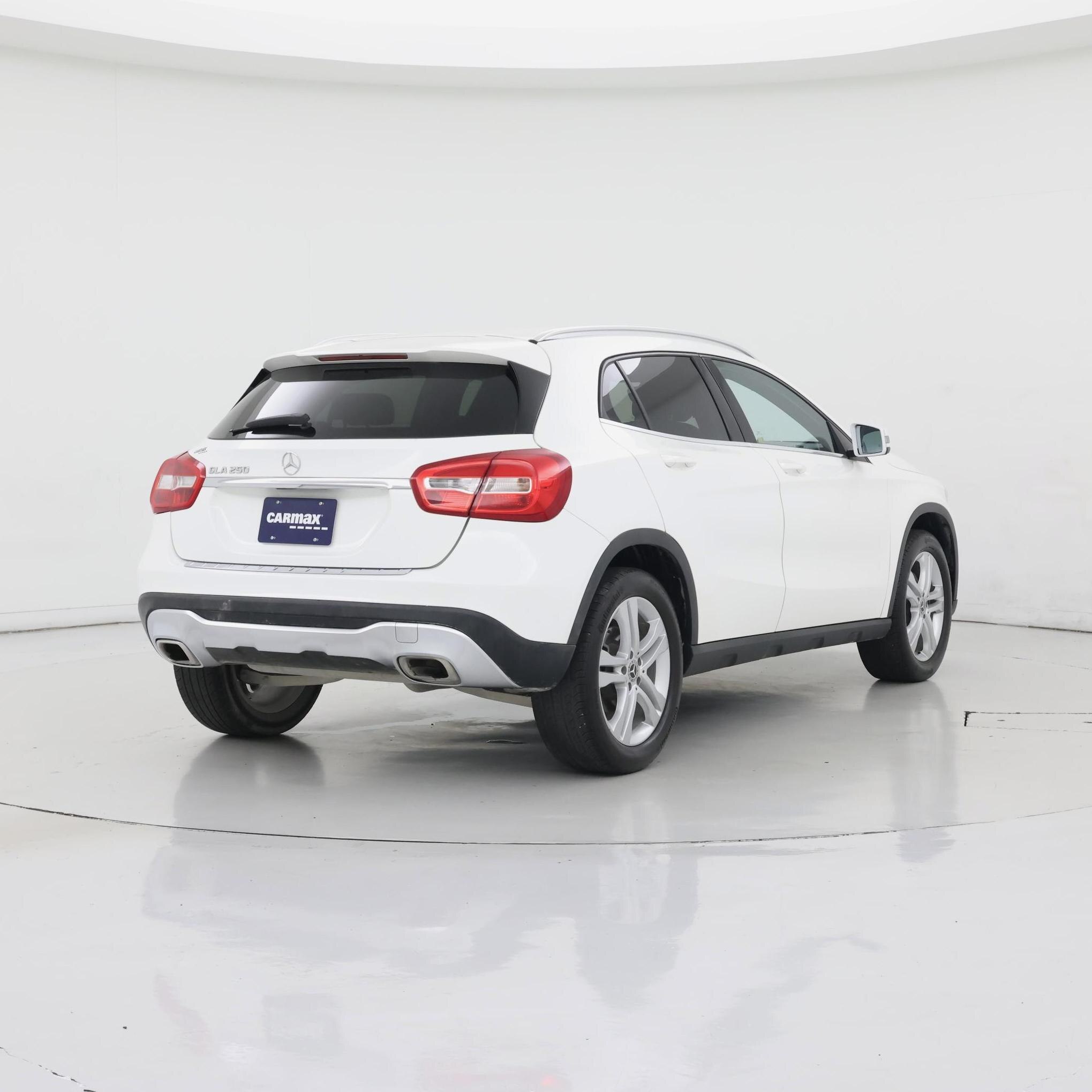 Thumbnail: 2019 Mercedes-Benz GLA - 8