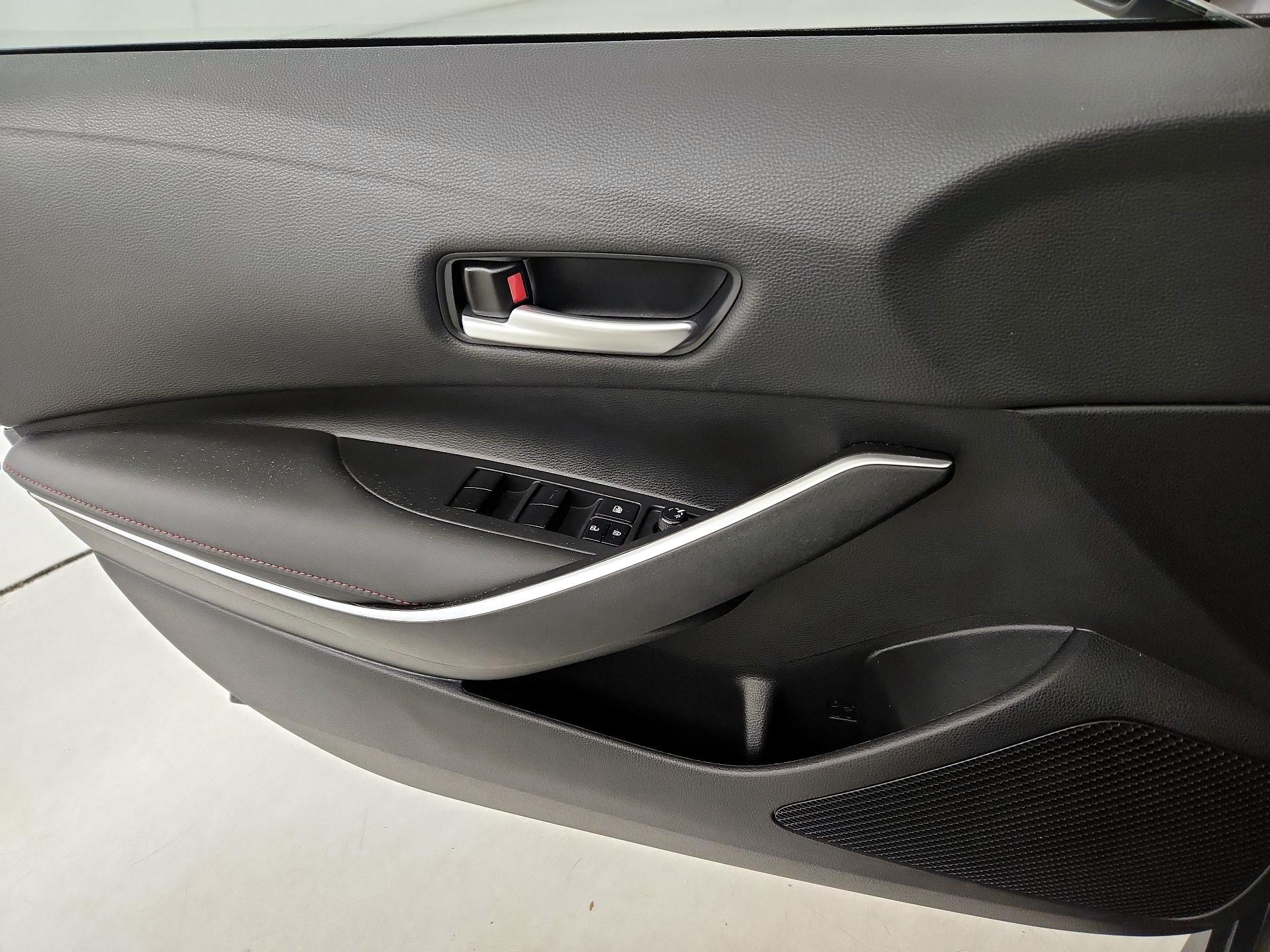 Thumbnail: 2023 Toyota Corolla - 12