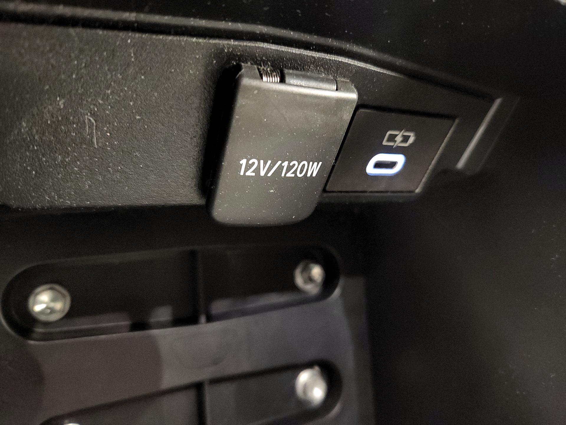 Thumbnail: 2023 Toyota Corolla - 18