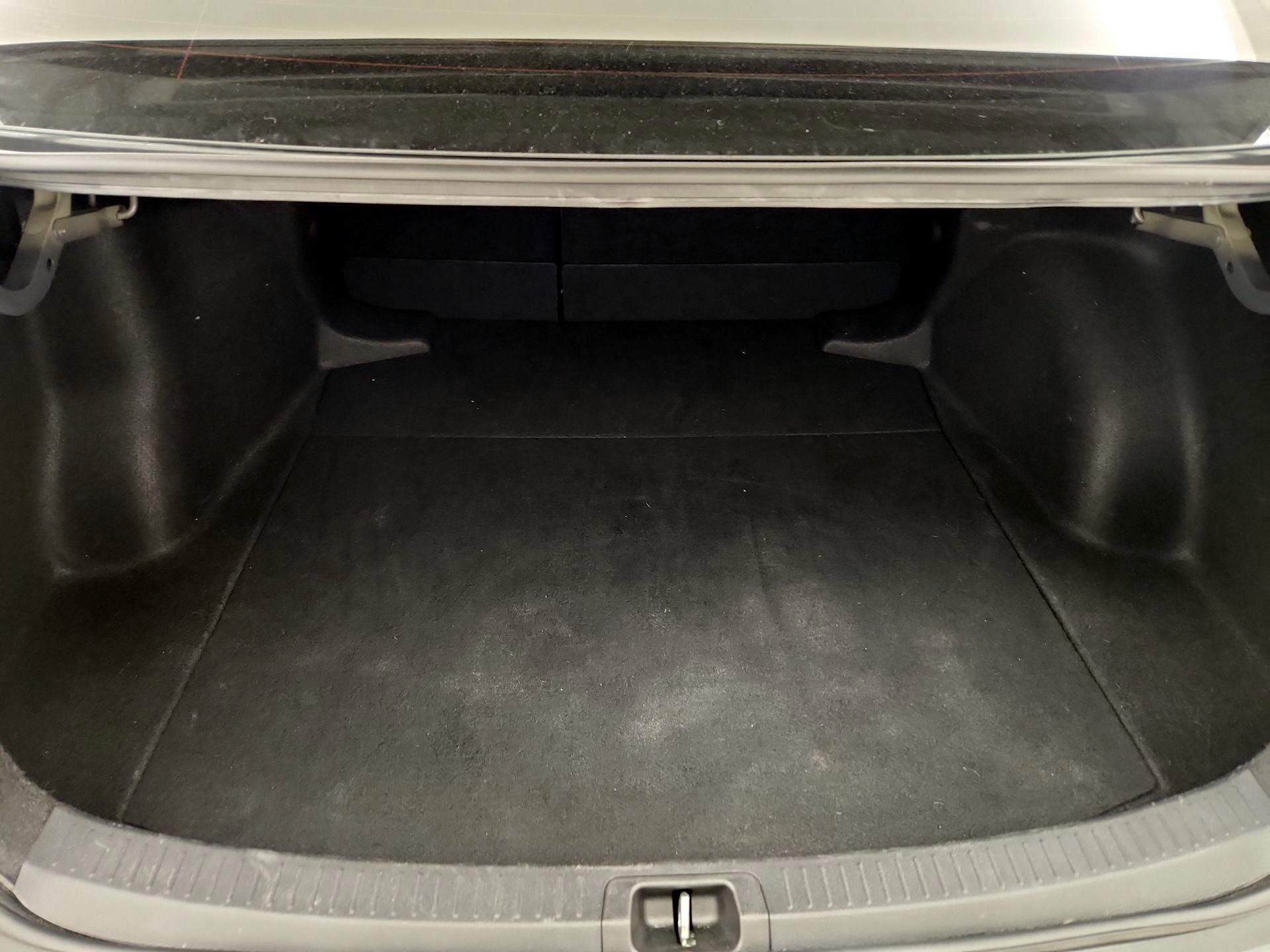 Thumbnail: 2023 Toyota Corolla - 20