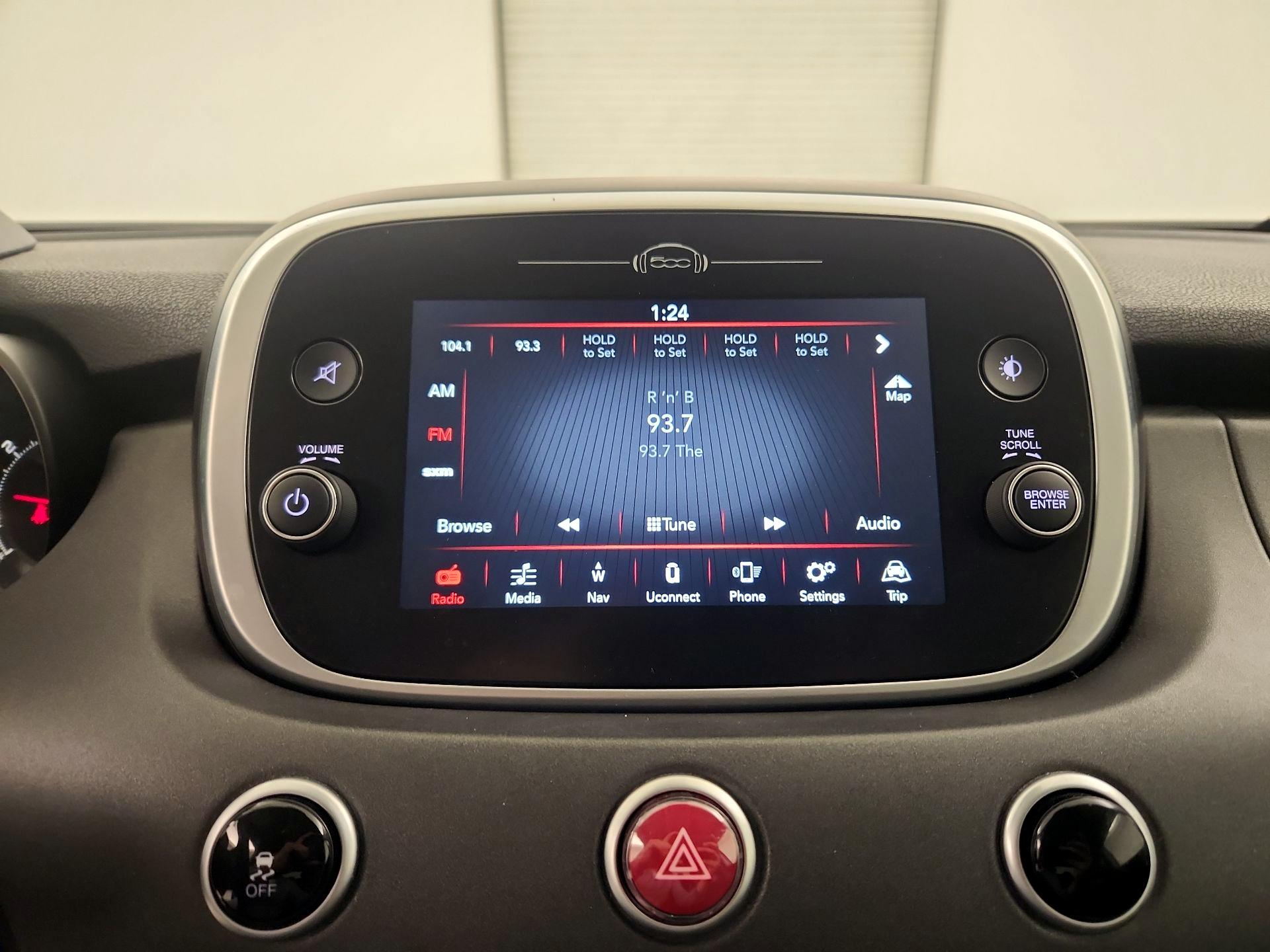 Thumbnail: 2018 Fiat 500X - 16