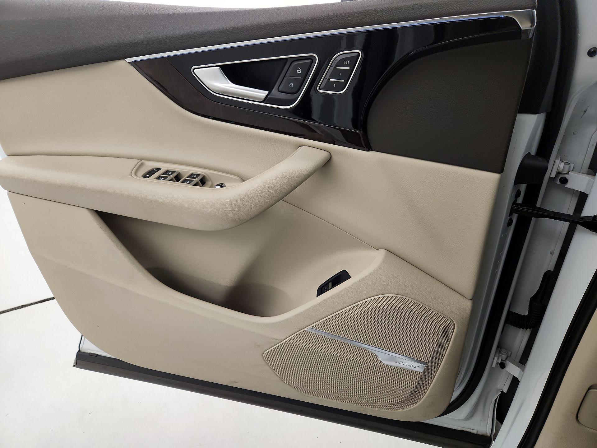 Thumbnail: 2019 Audi Q7 - 12