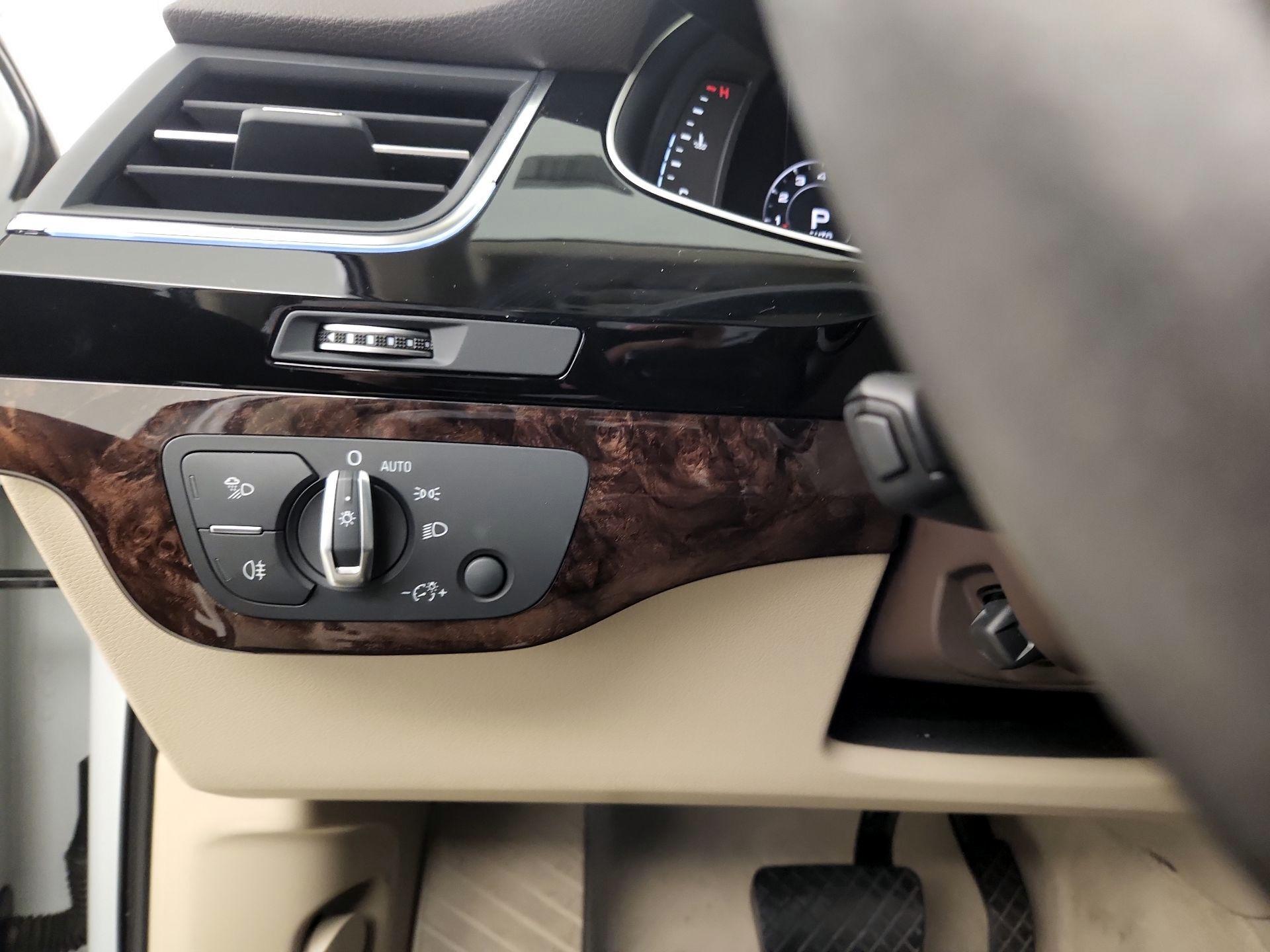 Thumbnail: 2019 Audi Q7 - 13