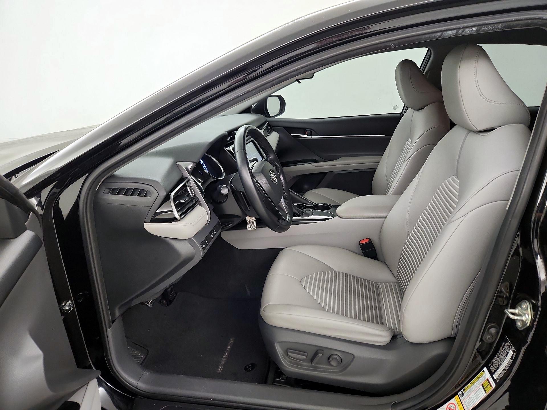 Thumbnail: 2019 Toyota Camry - 11