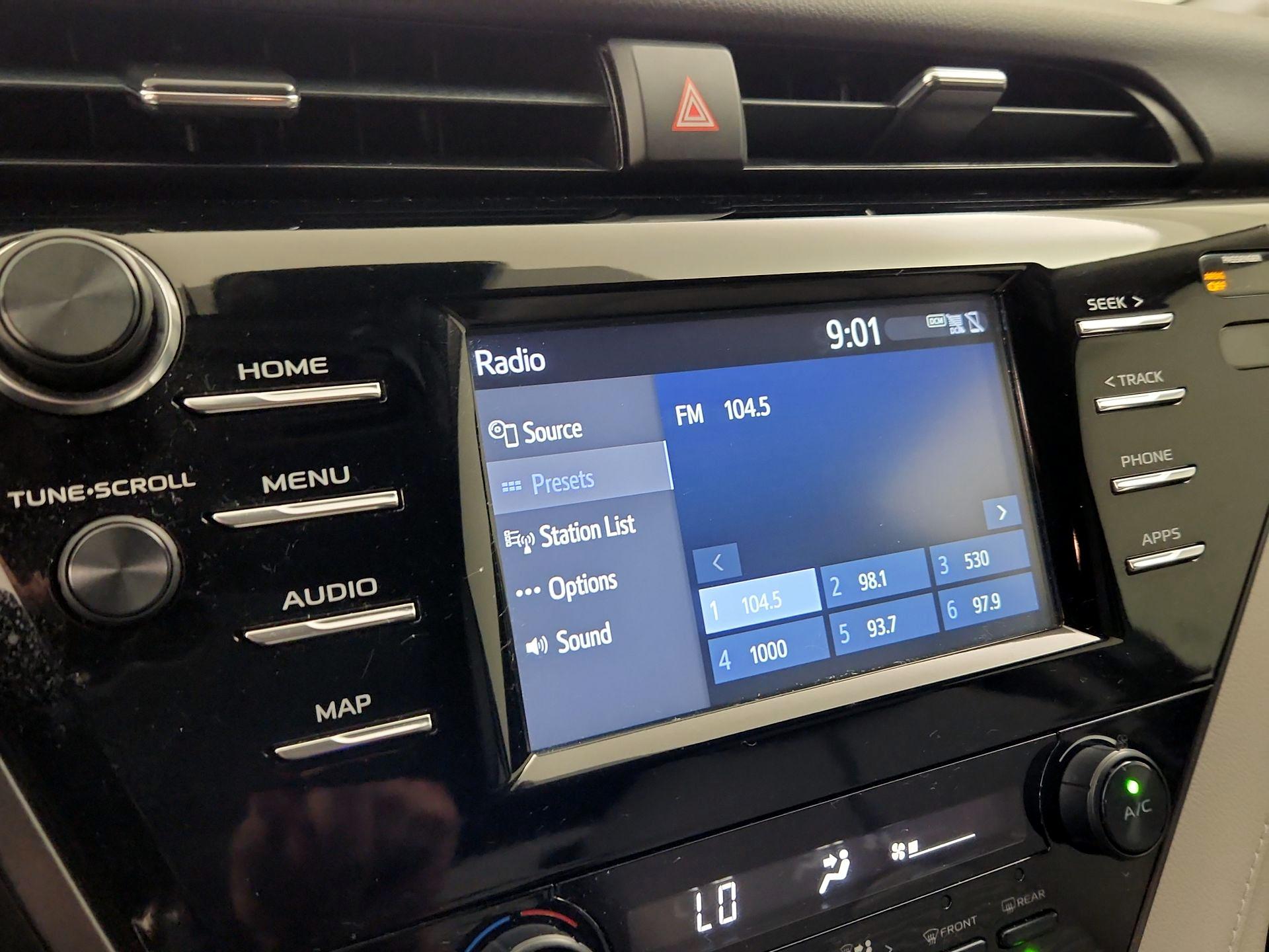 Thumbnail: 2019 Toyota Camry - 15