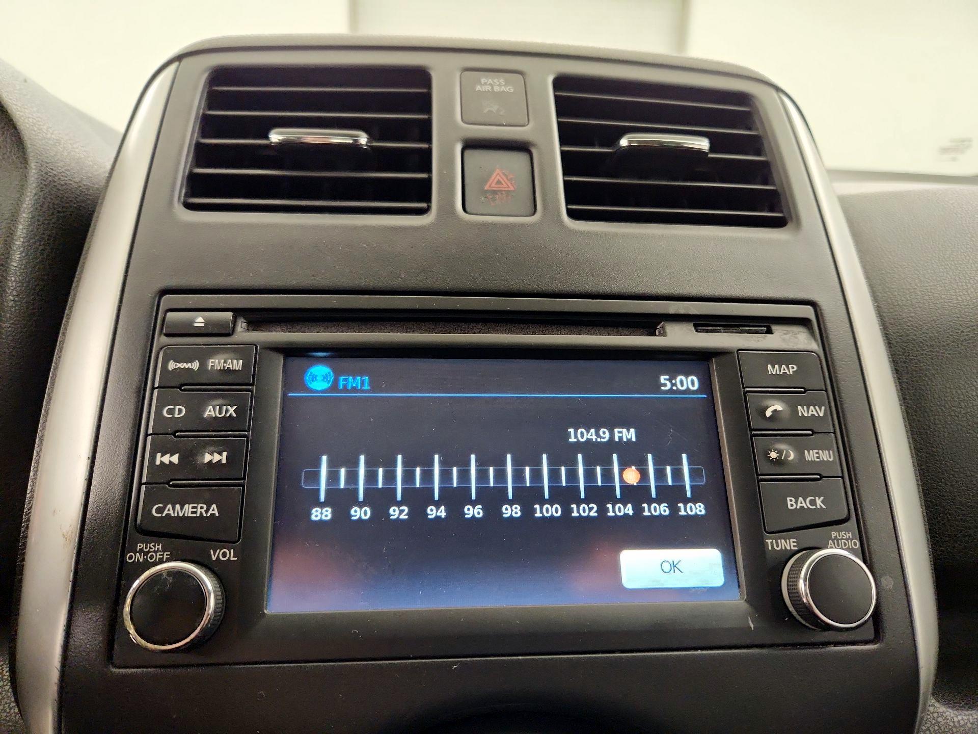 Thumbnail: 2014 Nissan Versa Note - 16