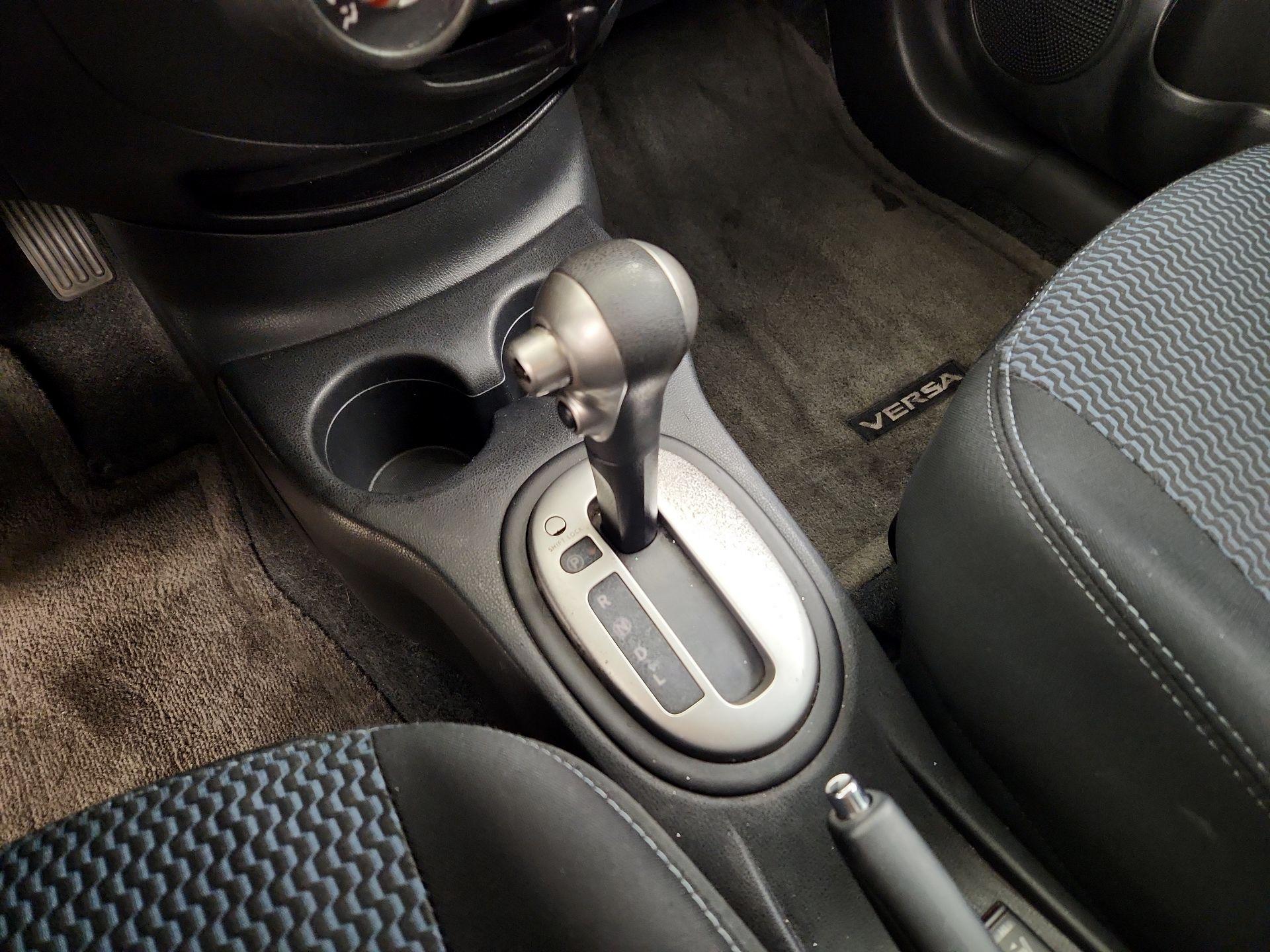 Thumbnail: 2014 Nissan Versa Note - 18