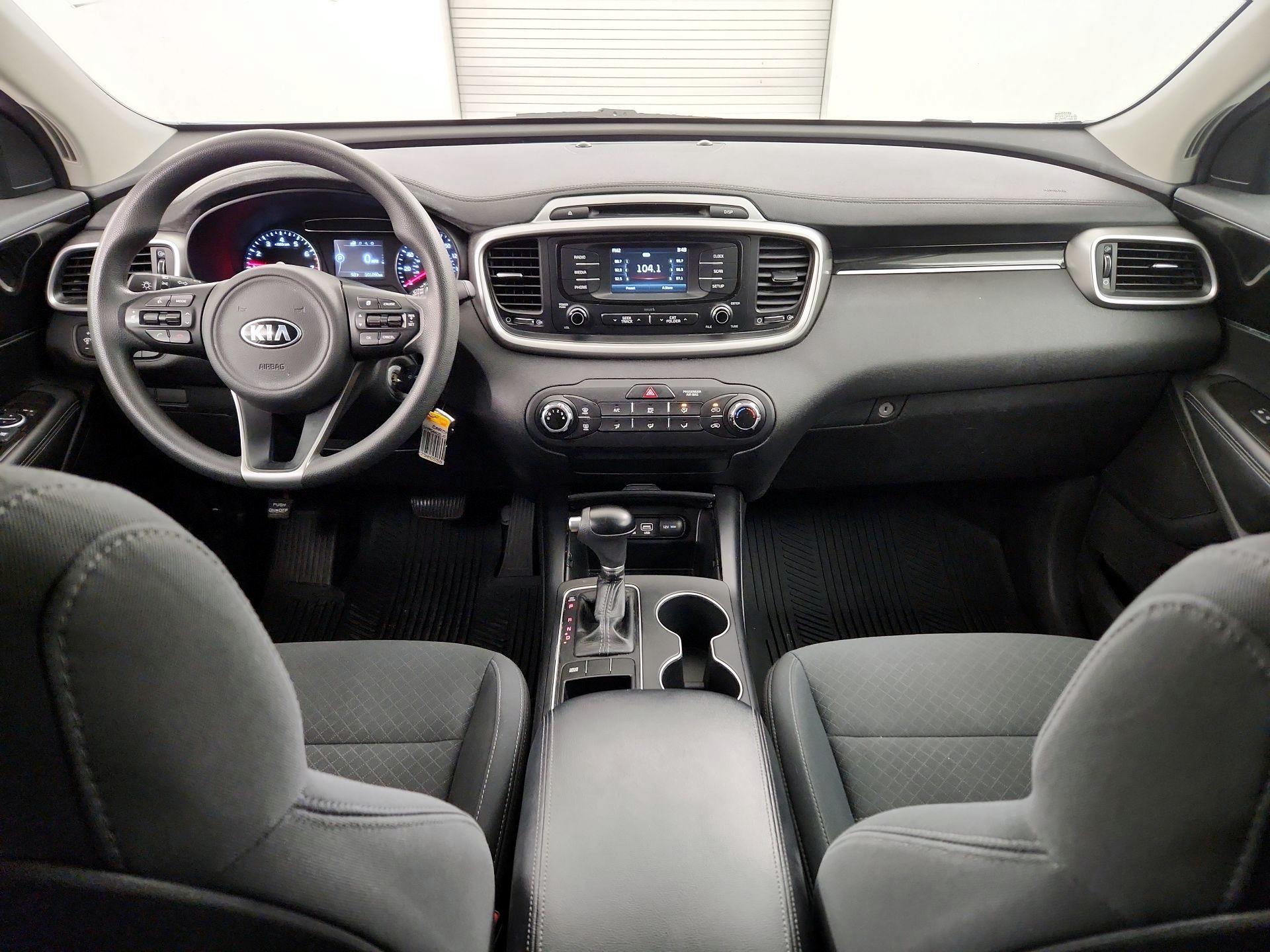 Thumbnail: 2018 Kia Sorento - 9