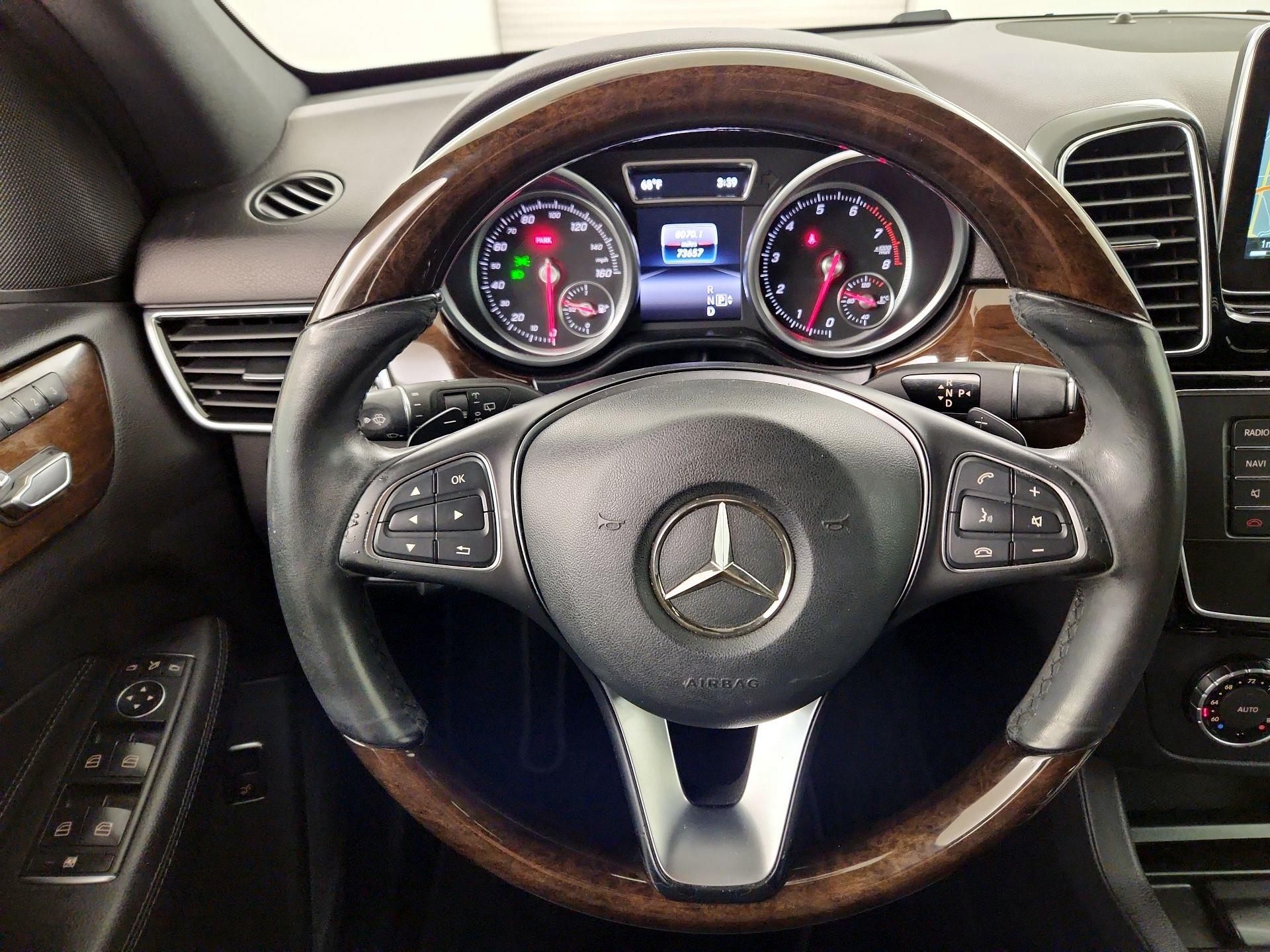 Thumbnail: 2016 Mercedes-Benz GLE - 10