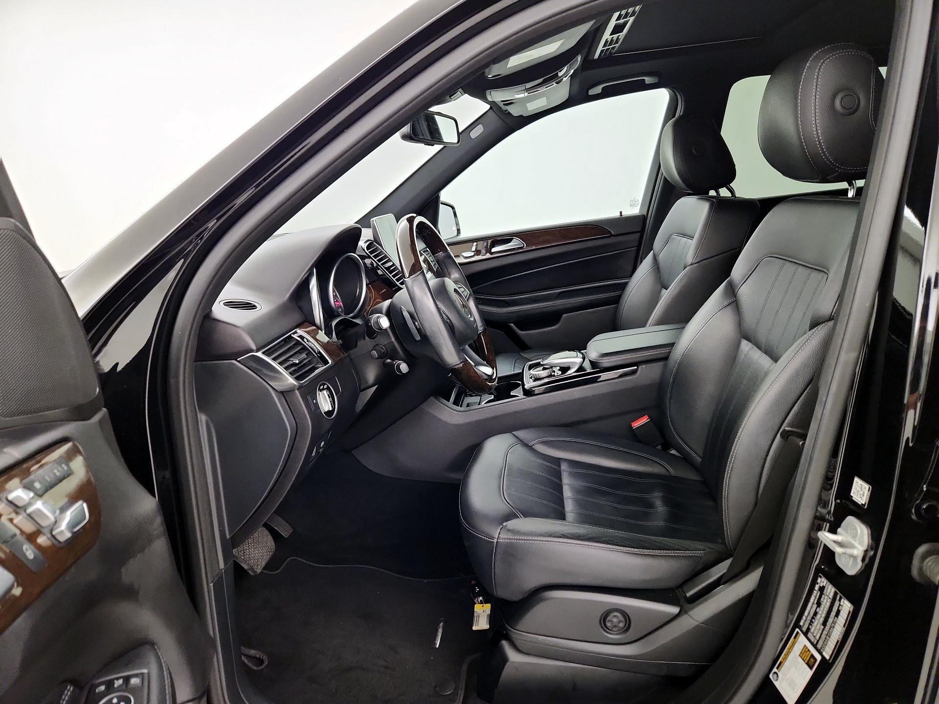 Thumbnail: 2016 Mercedes-Benz GLE - 11