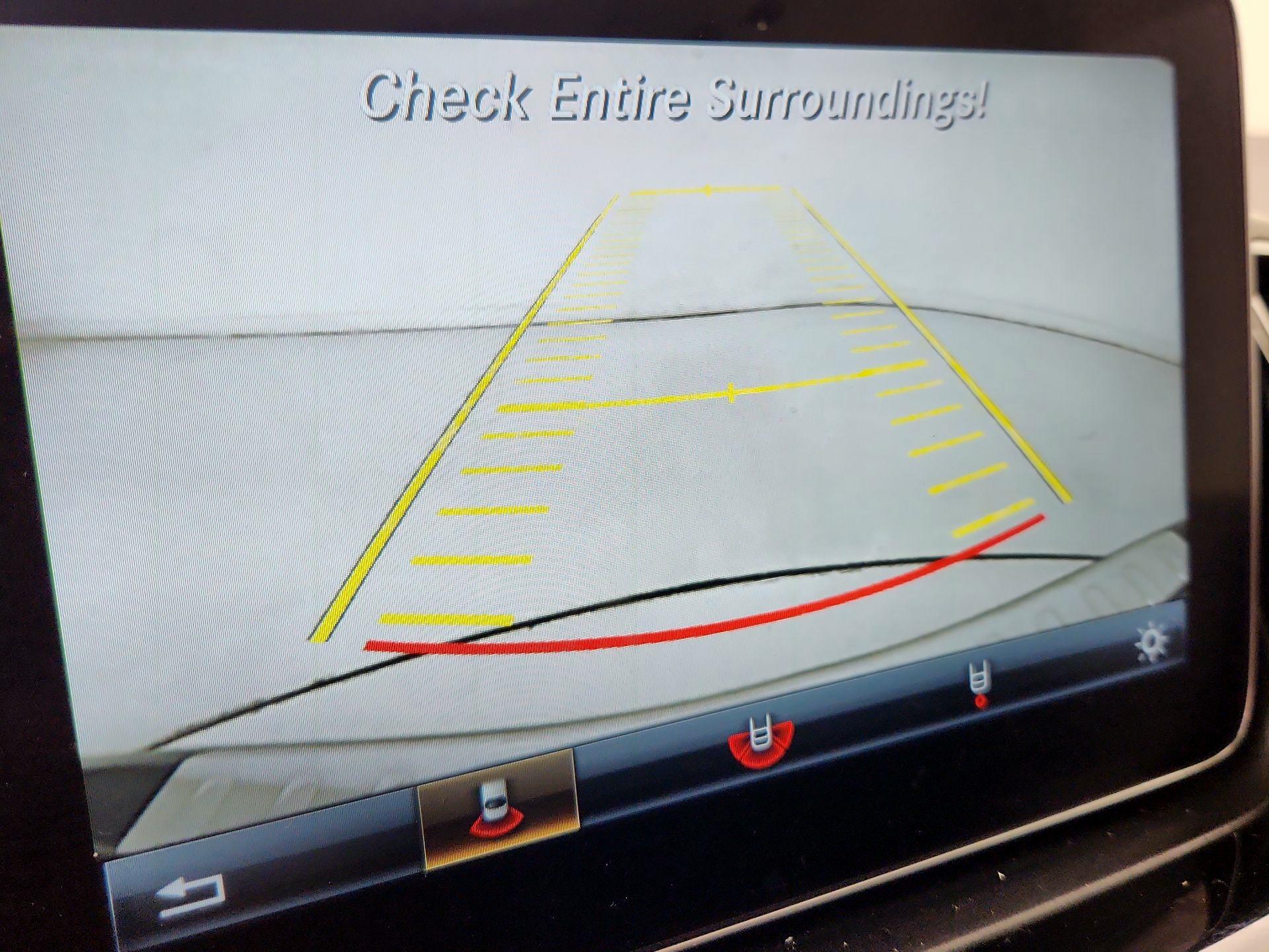 Thumbnail: 2016 Mercedes-Benz GLE - 15