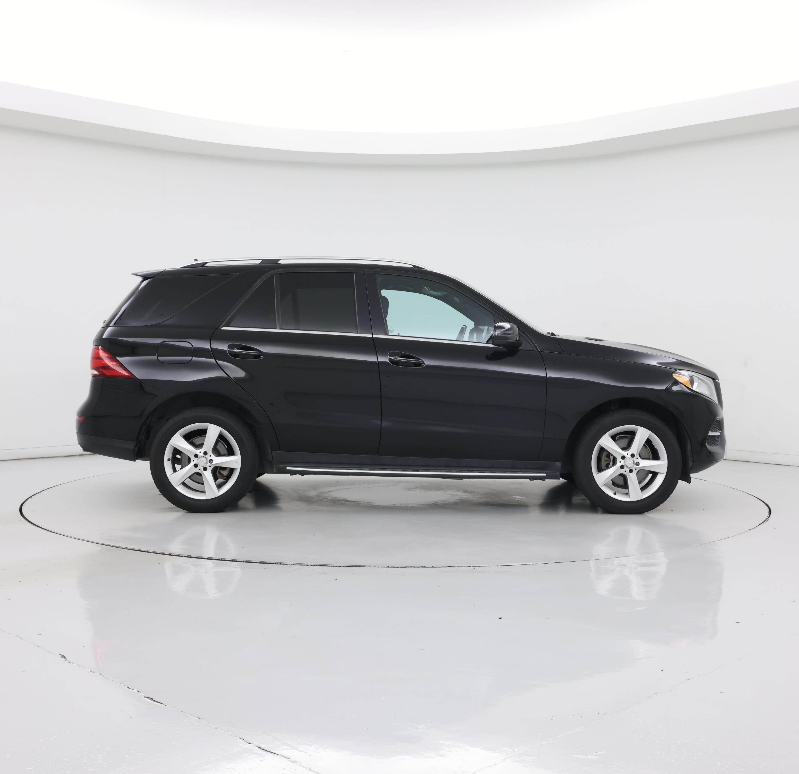 Thumbnail: 2016 Mercedes-Benz GLE - 7