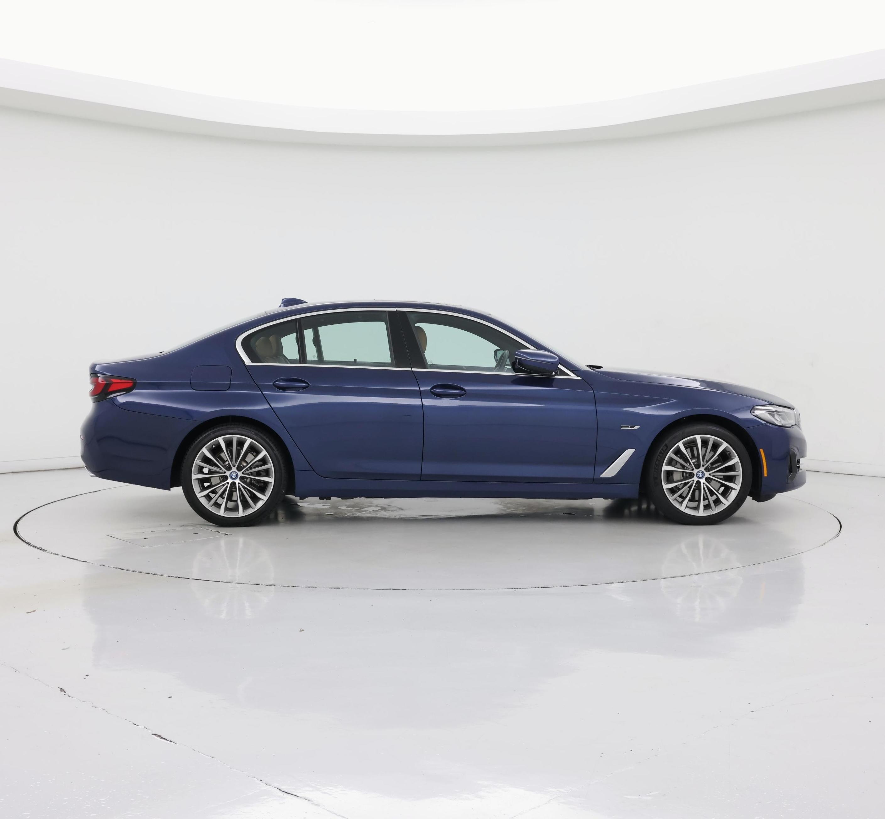 Thumbnail: 2022 BMW 5 Series - 7