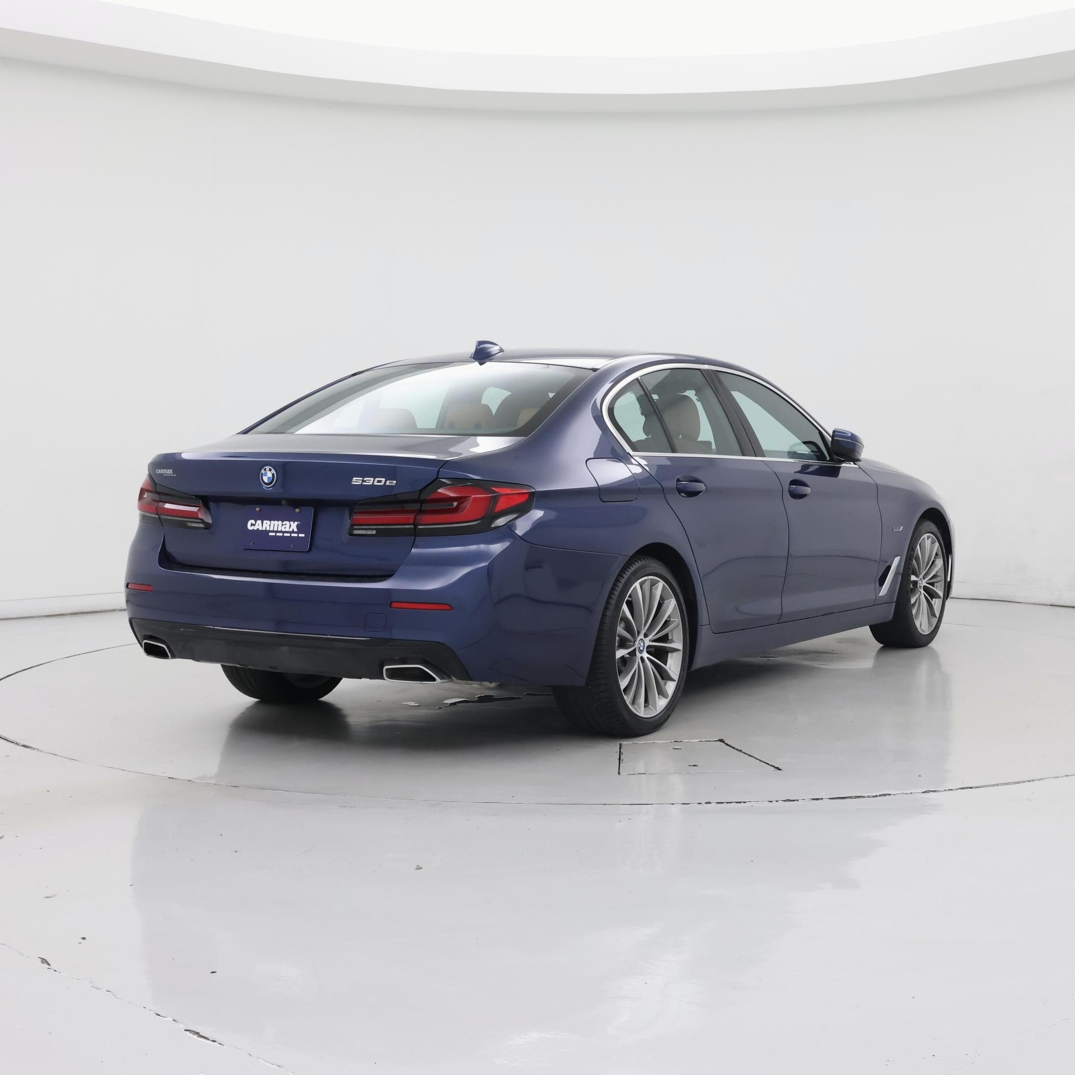 Thumbnail: 2022 BMW 5 Series - 8