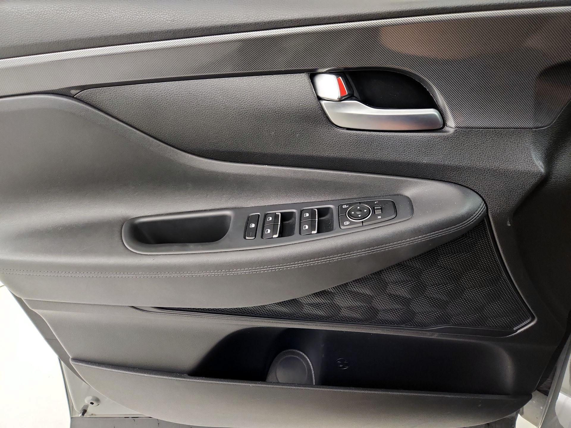 Thumbnail: 2021 Hyundai Santa Fe - 12