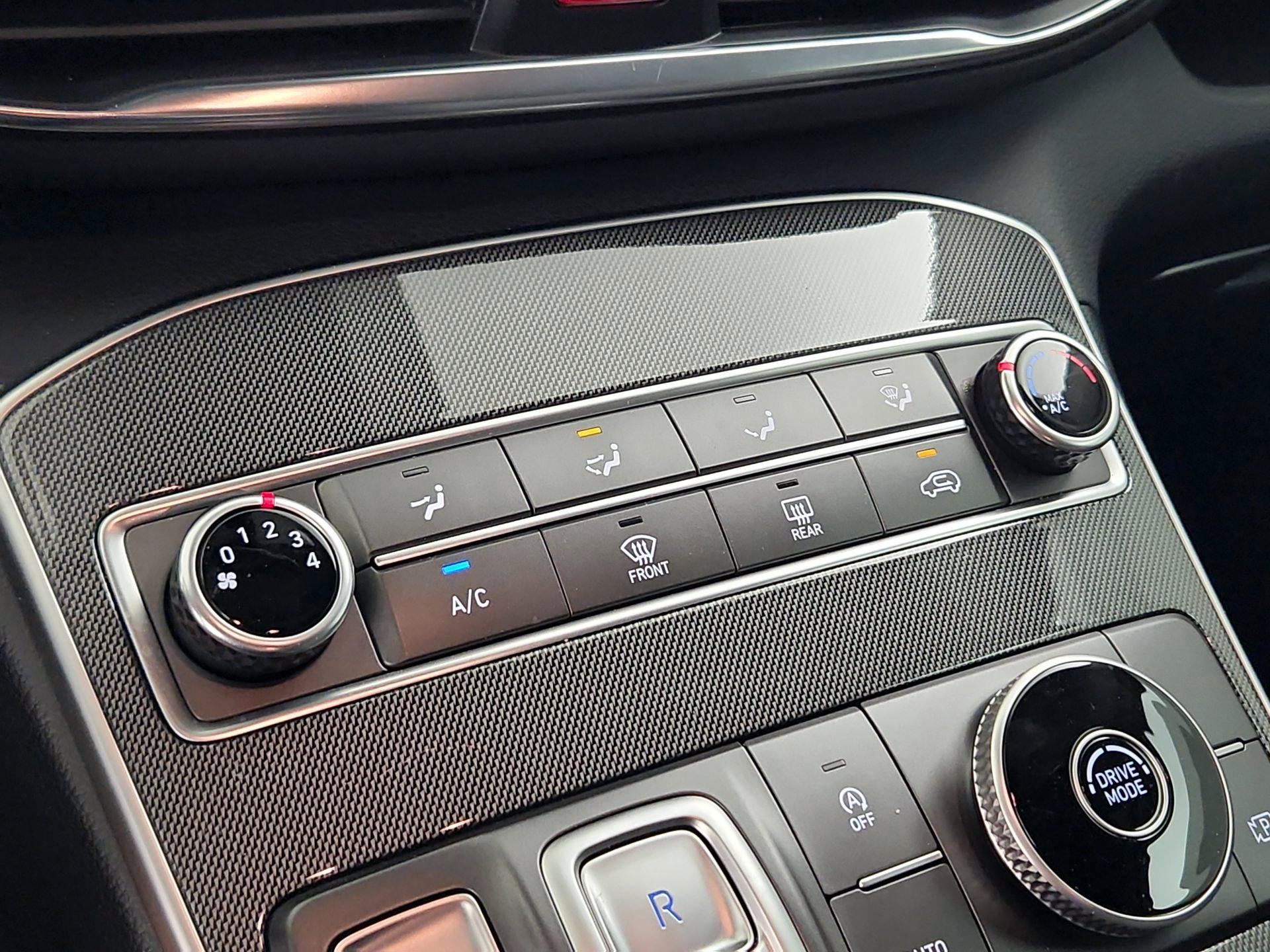 Thumbnail: 2021 Hyundai Santa Fe - 16