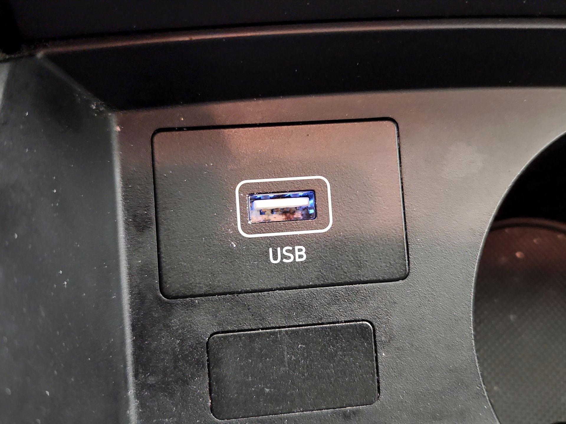 Thumbnail: 2021 Hyundai Santa Fe - 18