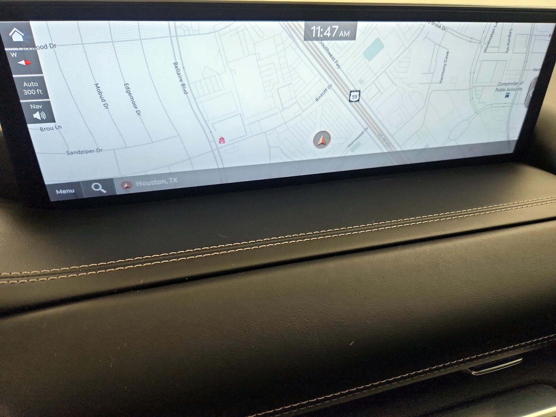 Thumbnail: 2021 Genesis GV80 - 14