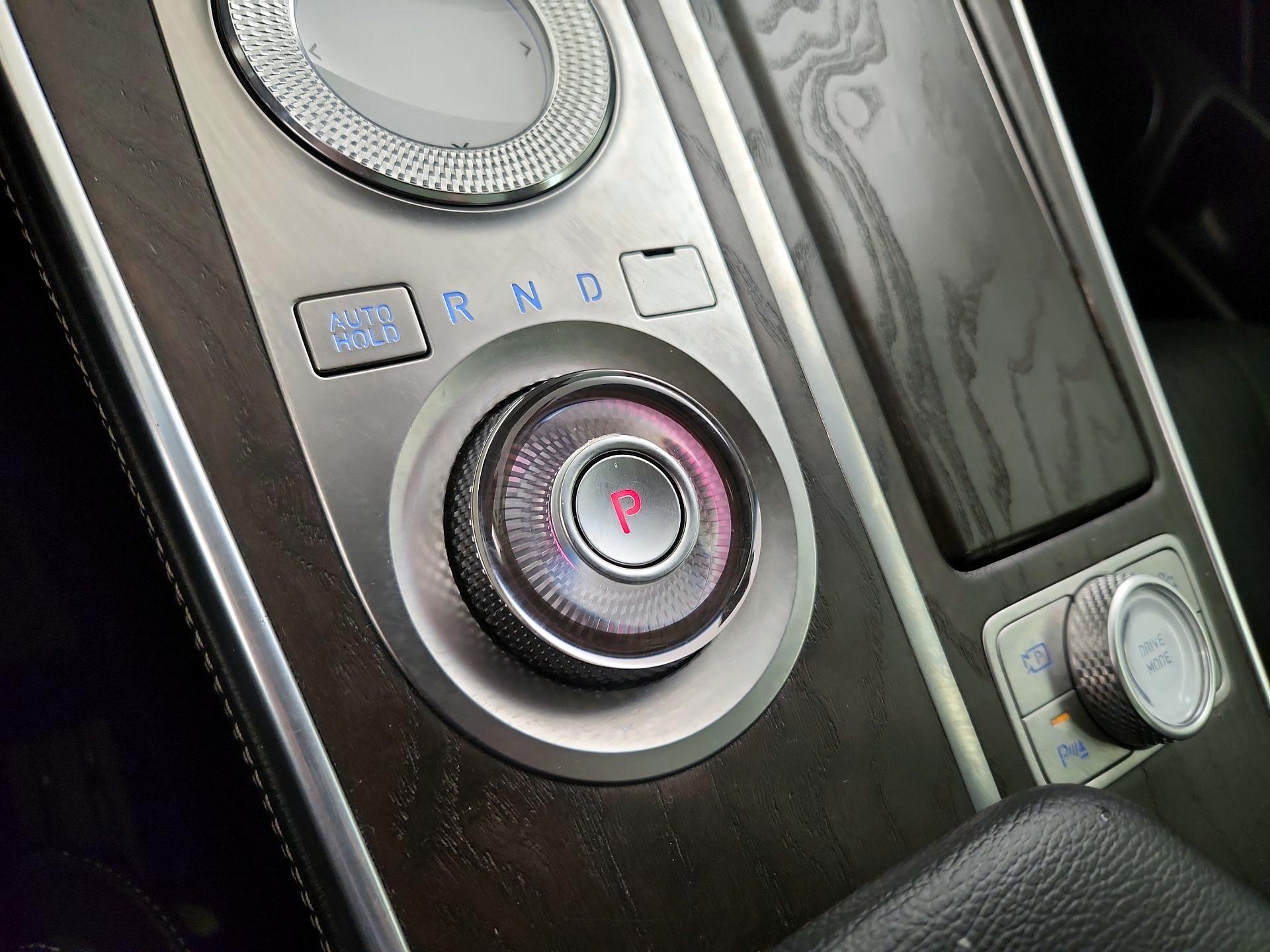 Thumbnail: 2021 Genesis GV80 - 18