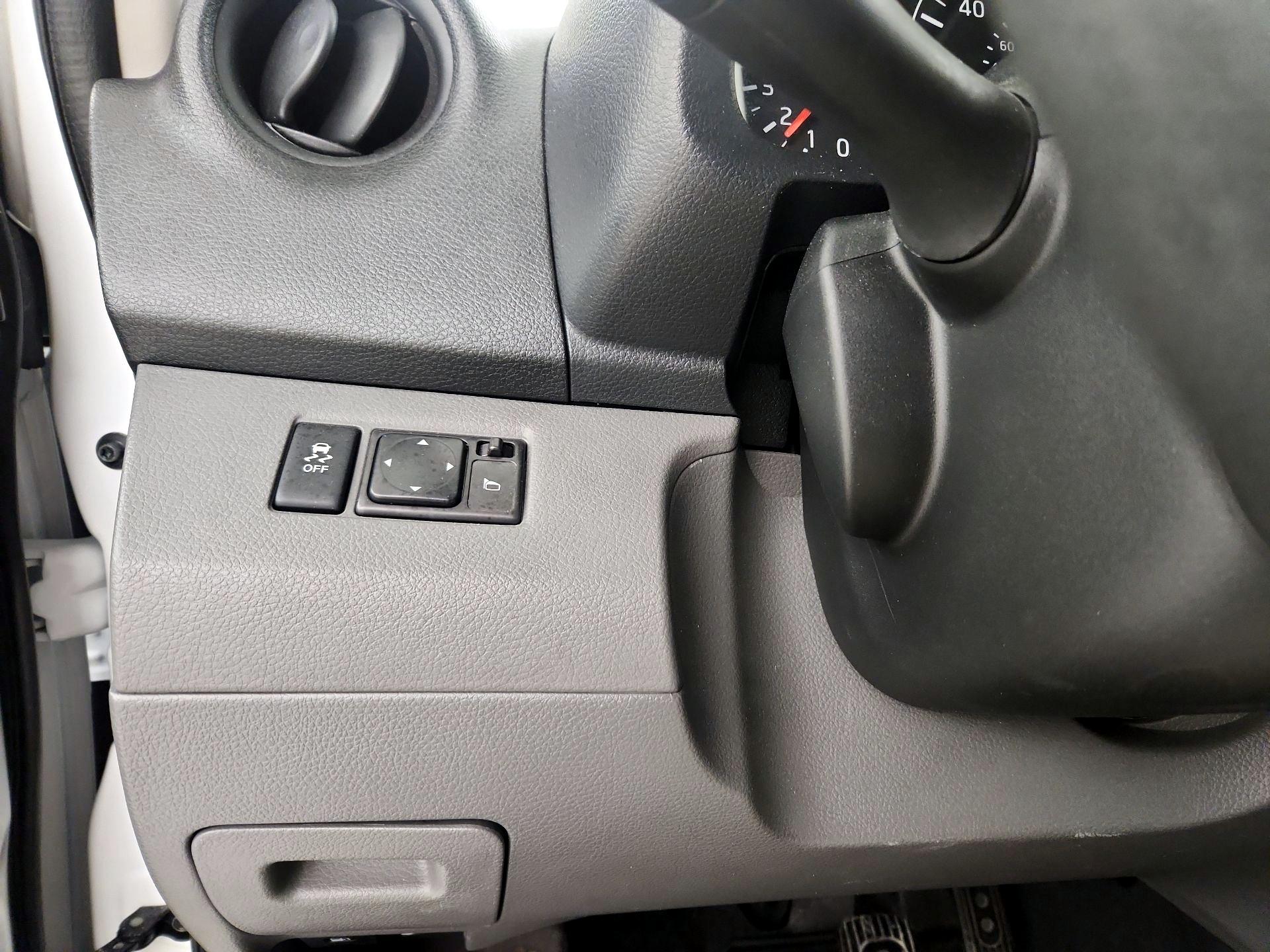 Thumbnail: 2017 Nissan NV200 - 13