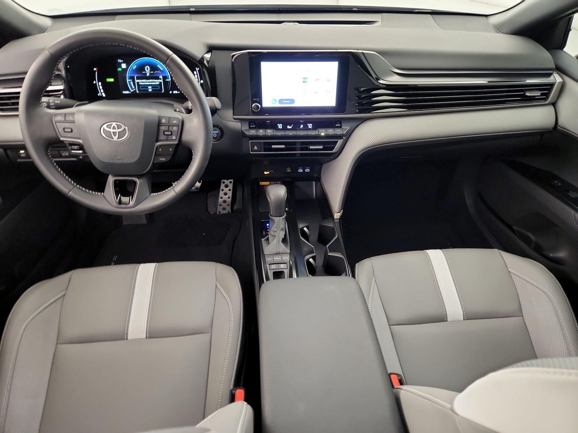 Thumbnail: 2025 Toyota Camry - 9