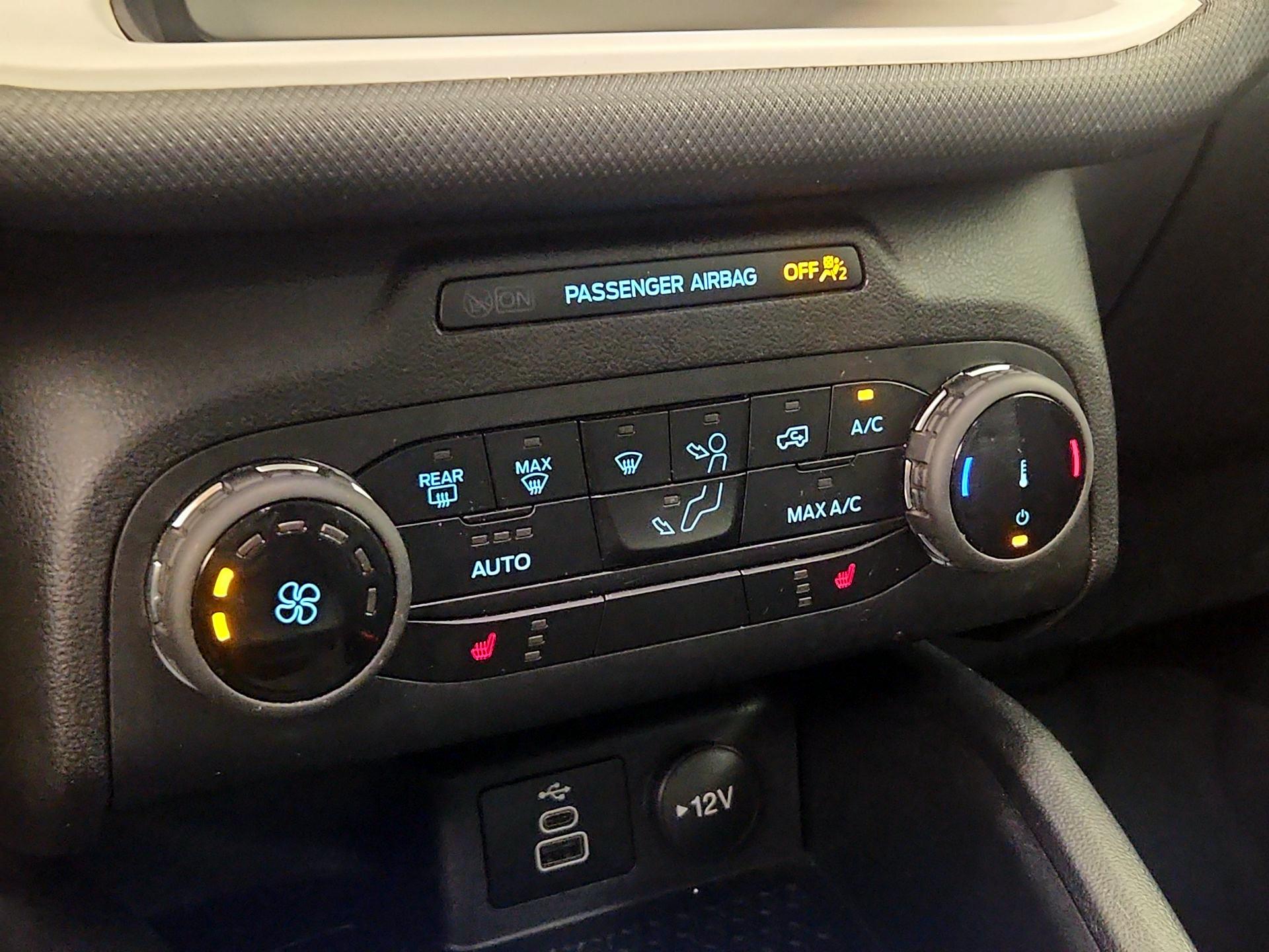 Thumbnail: 2023 Ford Bronco Sport - 16