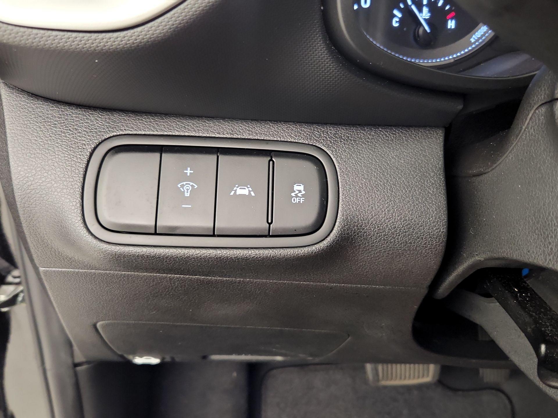 Thumbnail: 2020 Hyundai Venue - 13