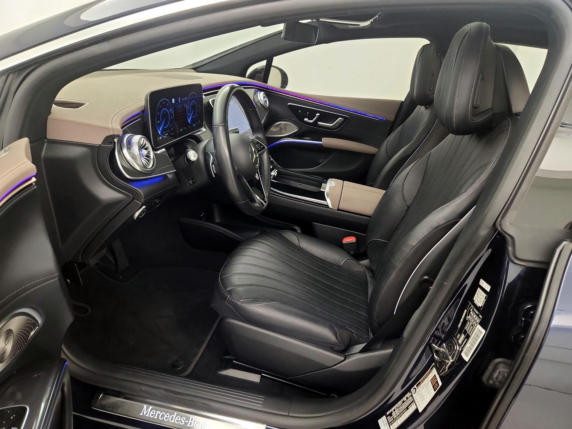 Thumbnail: 2023 Mercedes-Benz EQS - 11