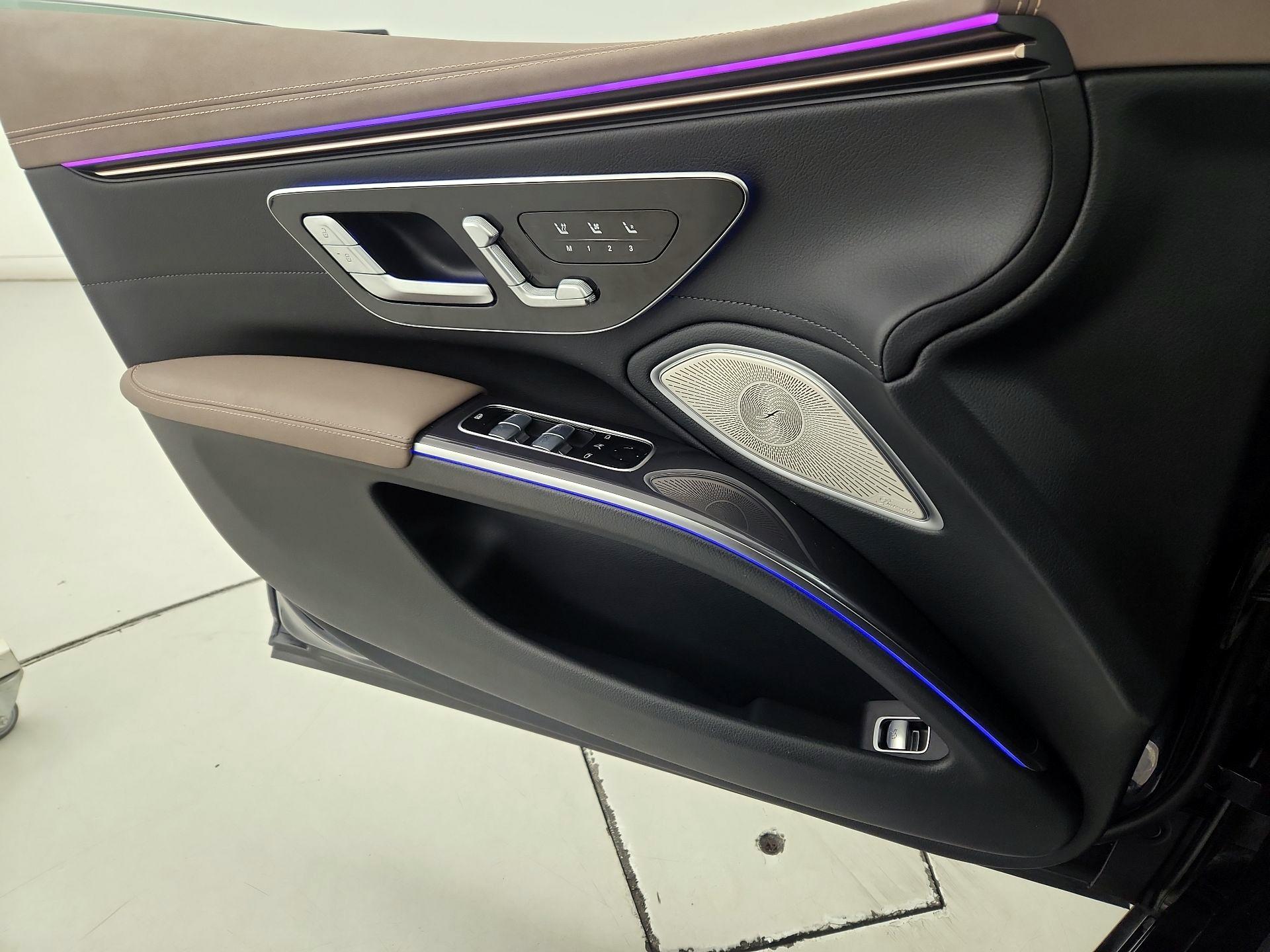 Thumbnail: 2023 Mercedes-Benz EQS - 12