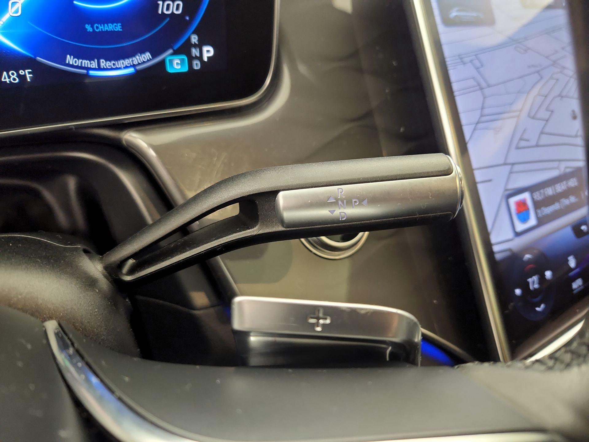 Thumbnail: 2023 Mercedes-Benz EQS - 18